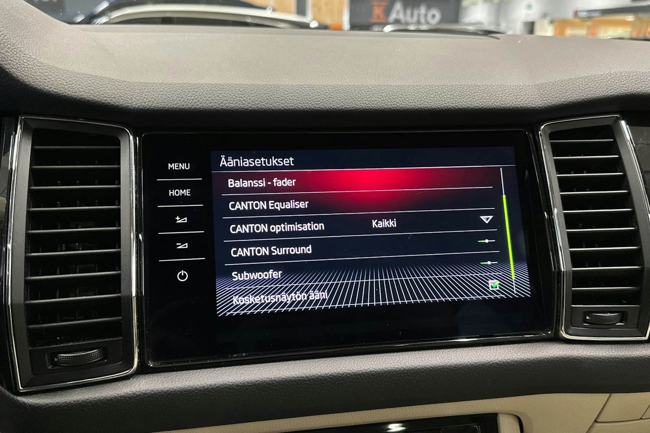 sininen Skoda Kodiaq 2018 kuva 24.