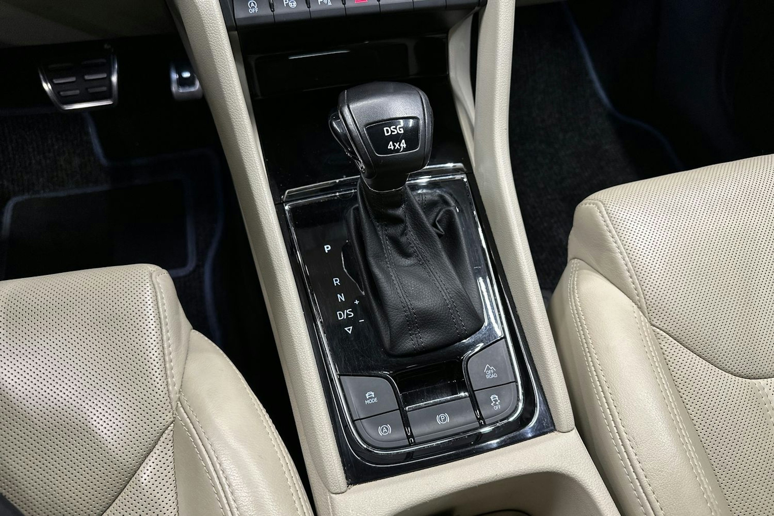 sininen Skoda Kodiaq 2018 kuva 32.