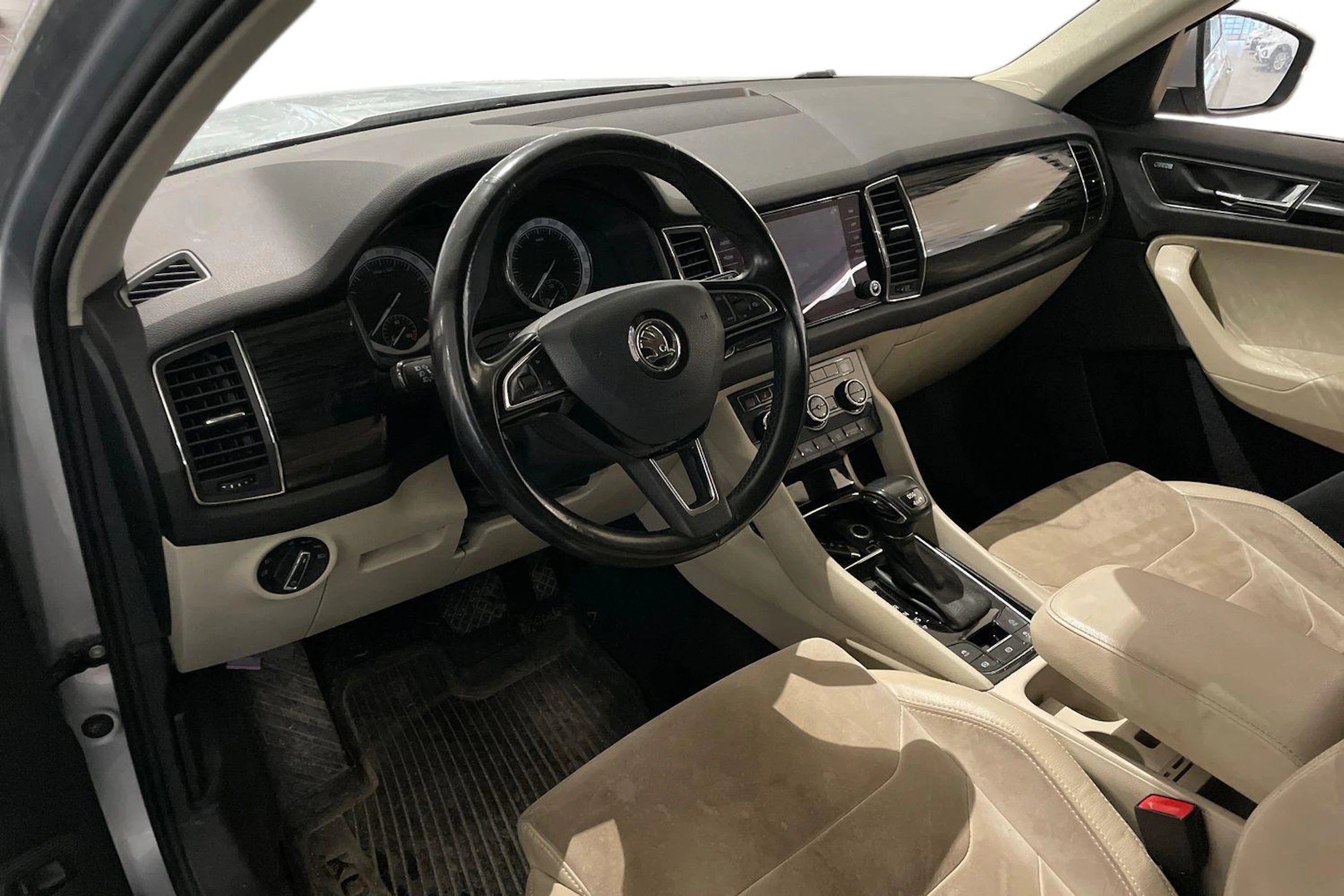 harmaa Skoda Kodiaq 2018 kuva 3.