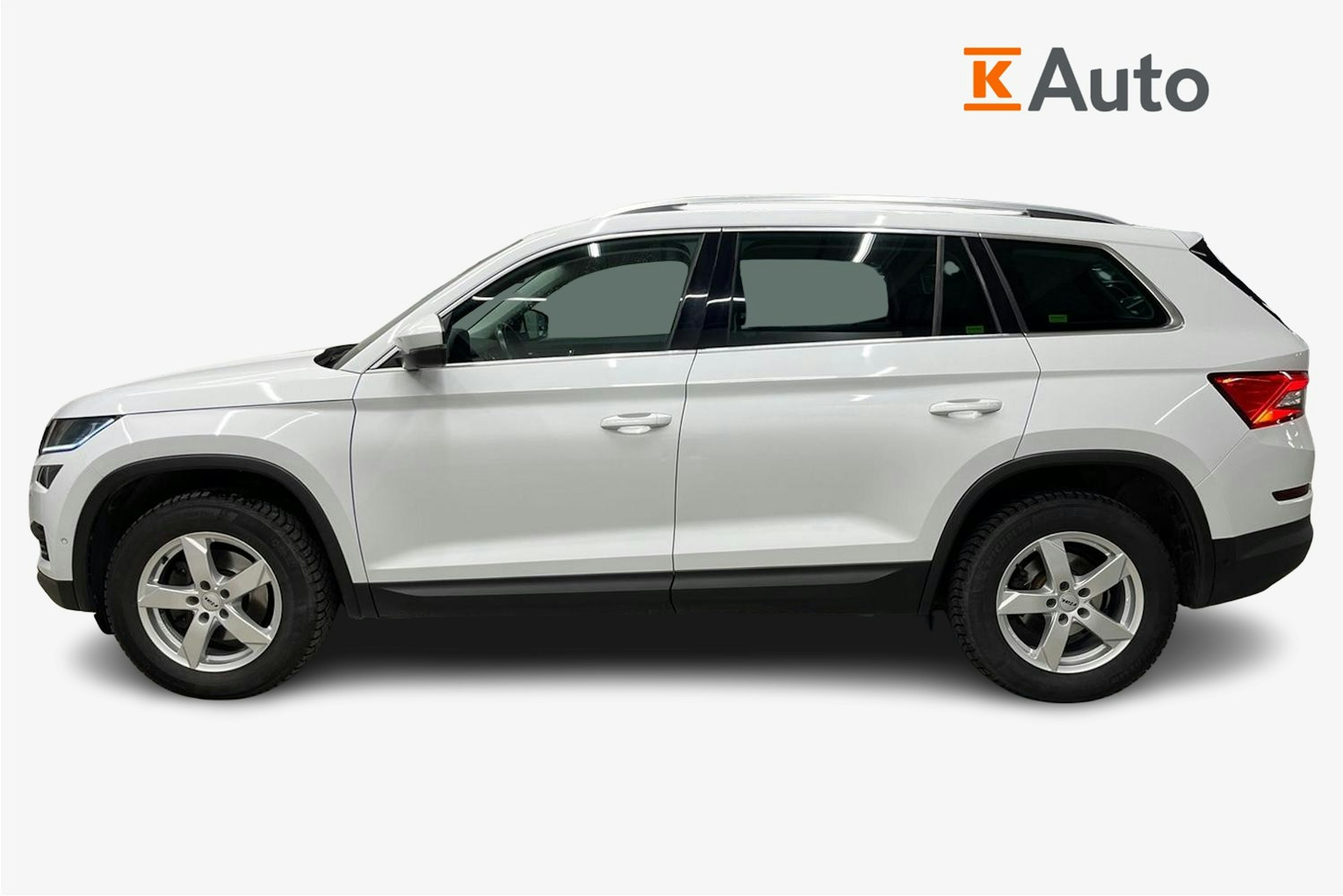 valkoinen Skoda Kodiaq 2018 kuva 6.