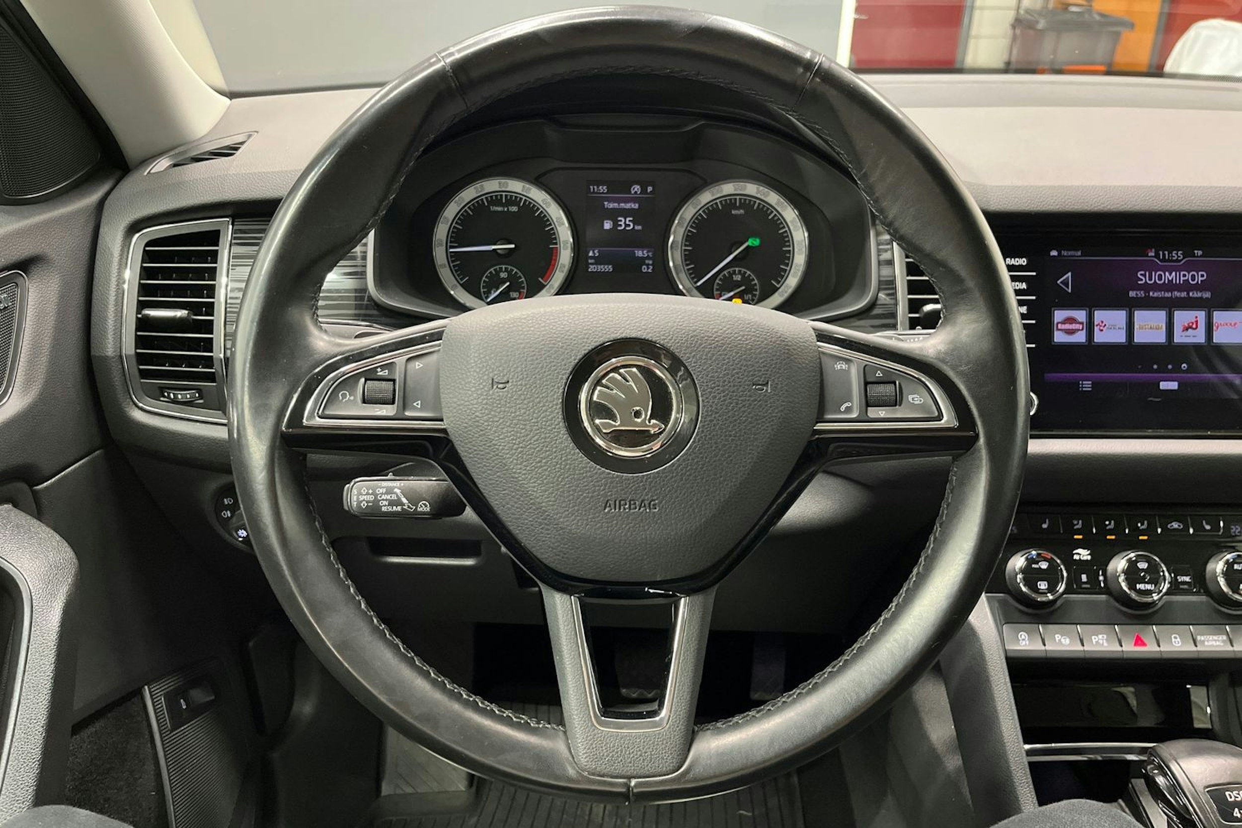 valkoinen Skoda Kodiaq 2018 kuva 16.