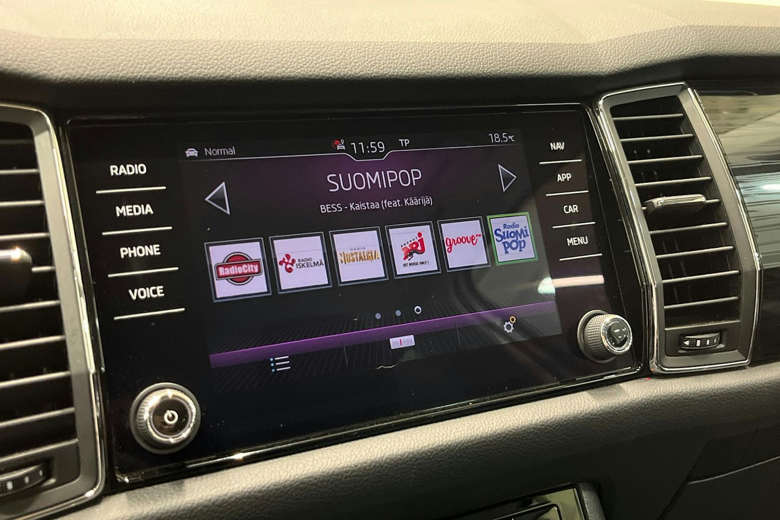 valkoinen Skoda Kodiaq 2018 kuva 24.