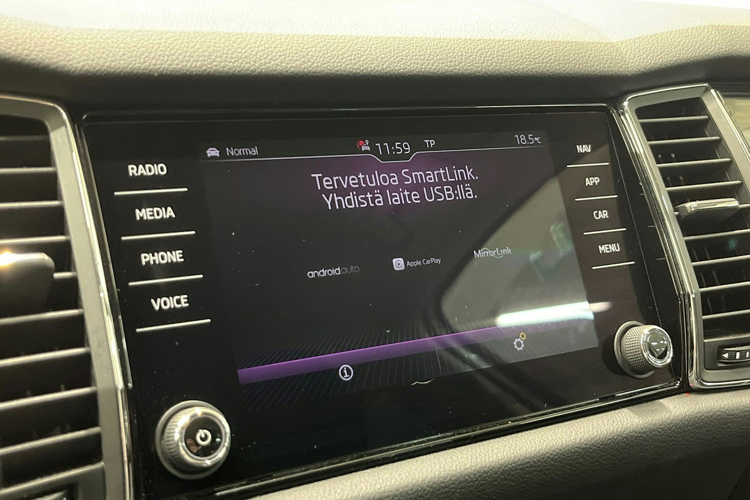 valkoinen Skoda Kodiaq 2018 kuva 26.