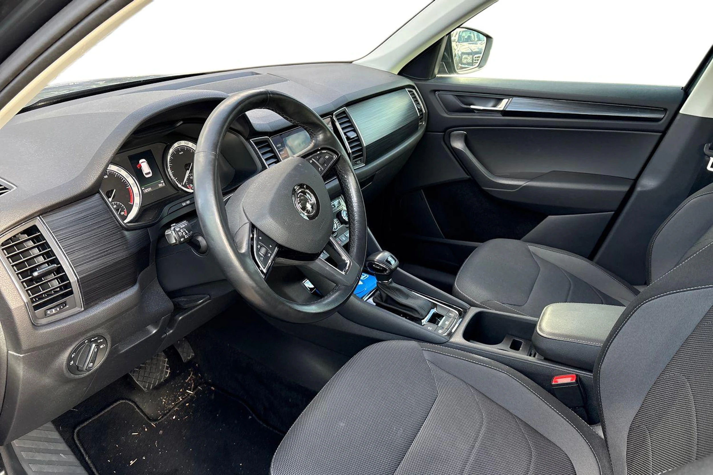 harmaa Skoda Kodiaq 2018 kuva 3.