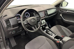 harmaa Skoda Kodiaq 2018 kuva 6.