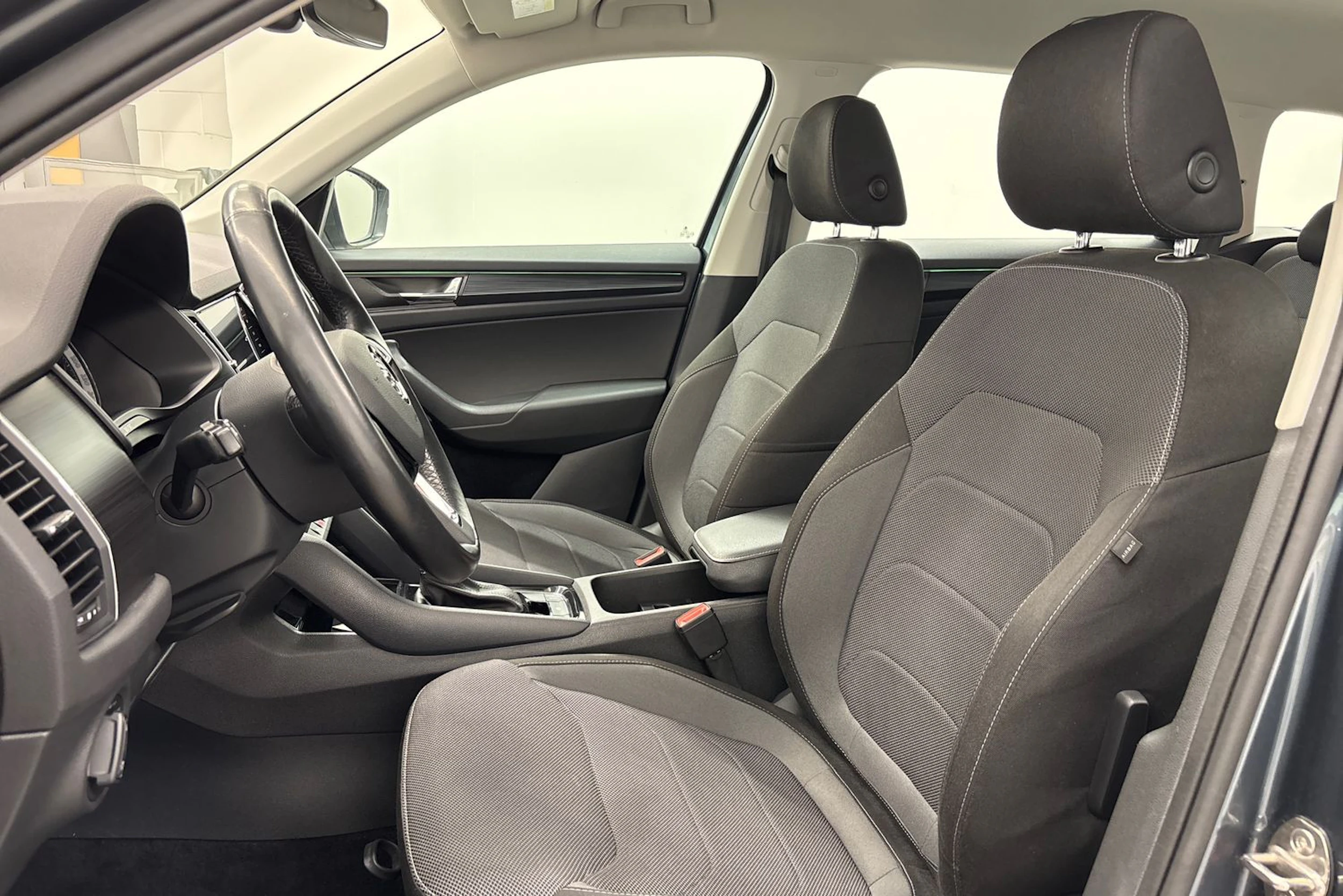 harmaa Skoda Kodiaq 2018 kuva 11.