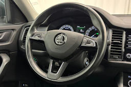 harmaa Skoda Kodiaq 2018 kuva 12.