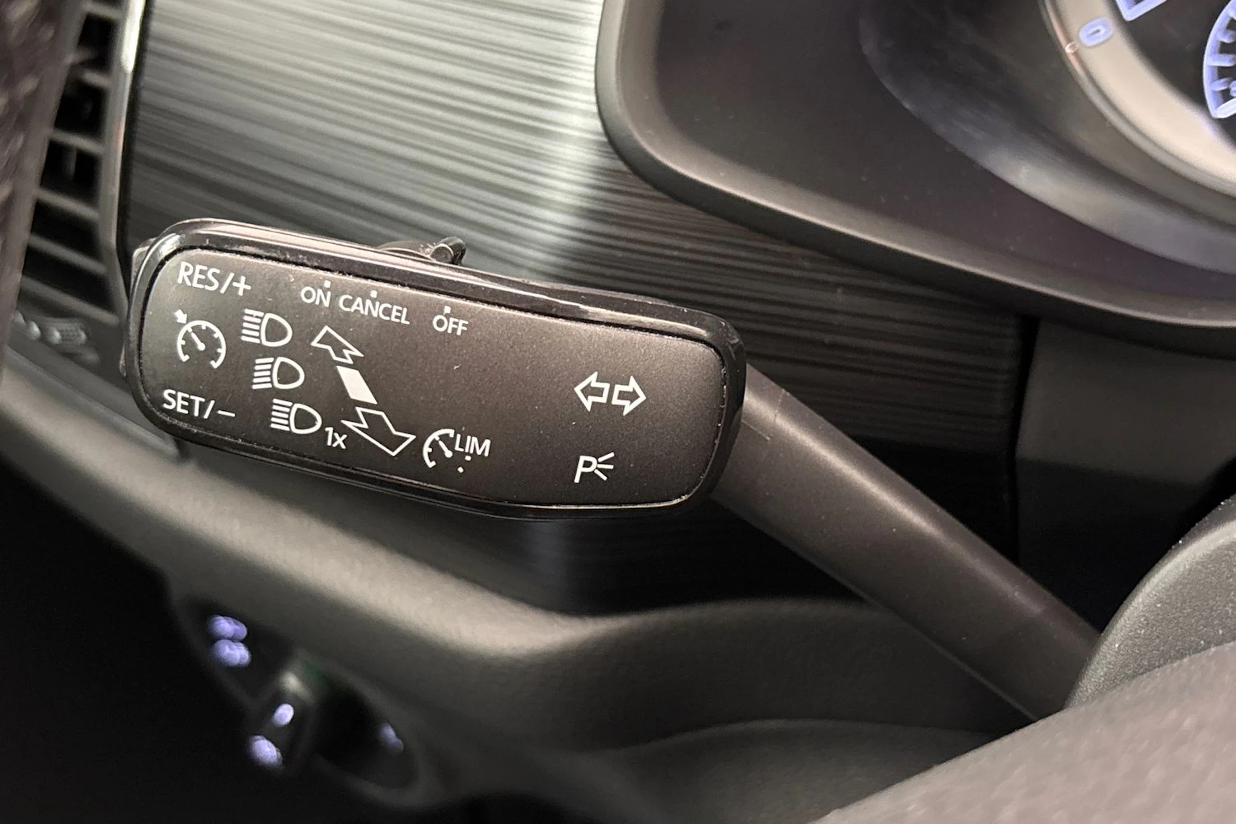 harmaa Skoda Kodiaq 2018 kuva 15.