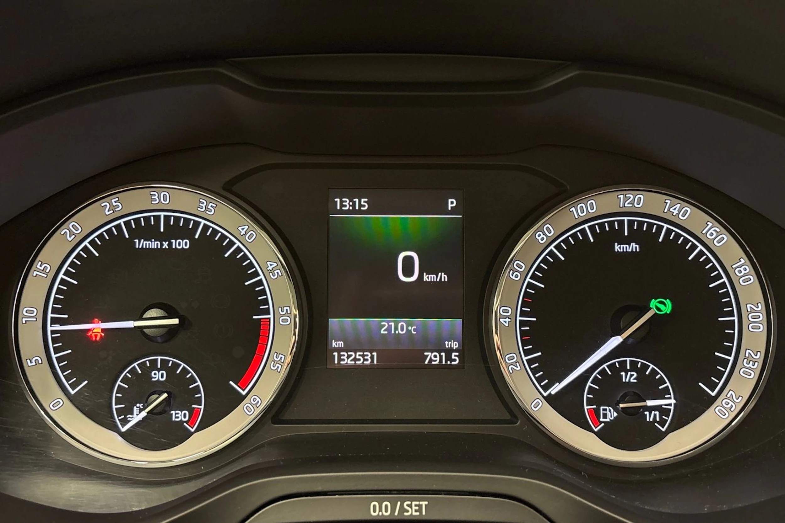 harmaa Skoda Kodiaq 2018 kuva 16.