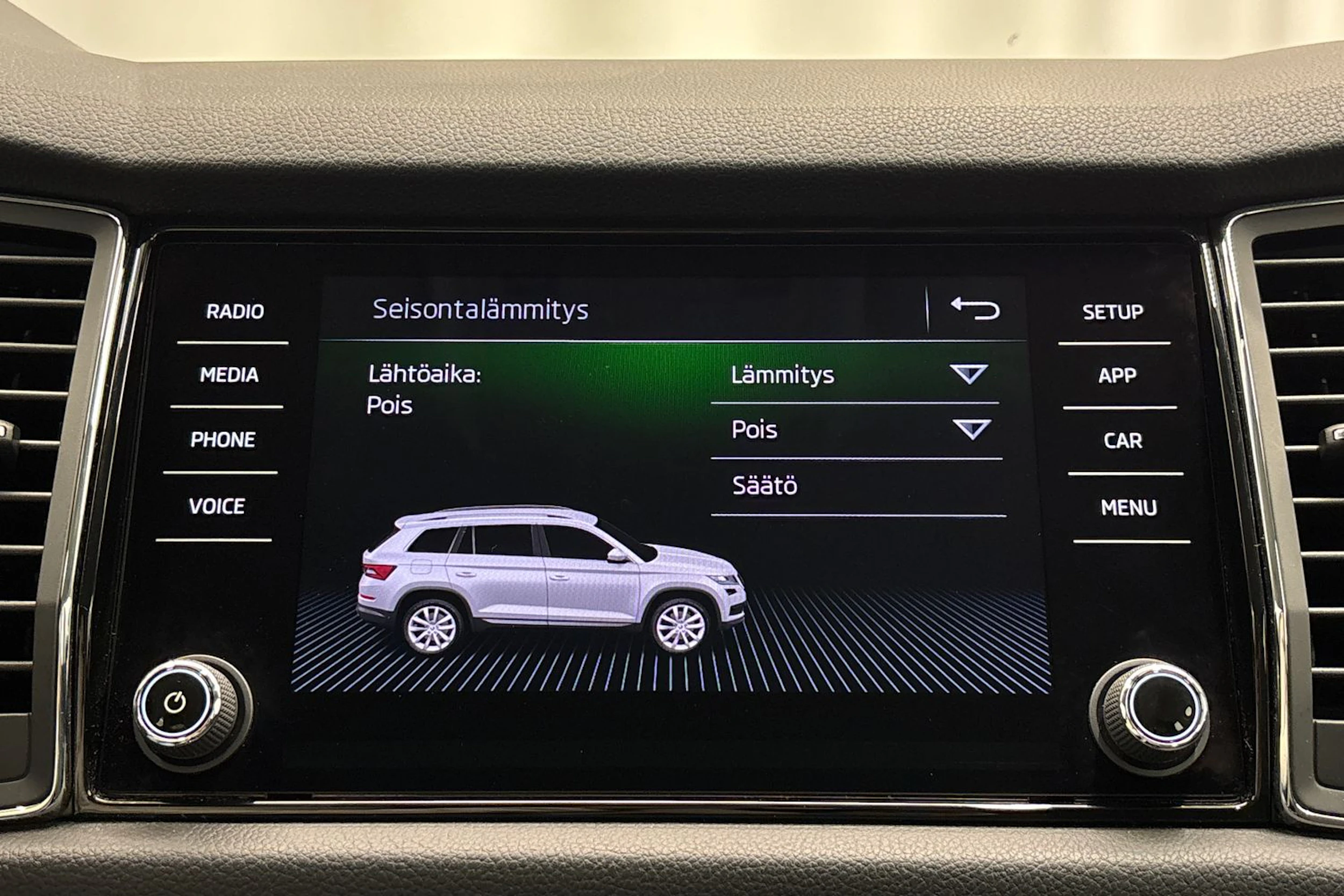 harmaa Skoda Kodiaq 2018 kuva 19.