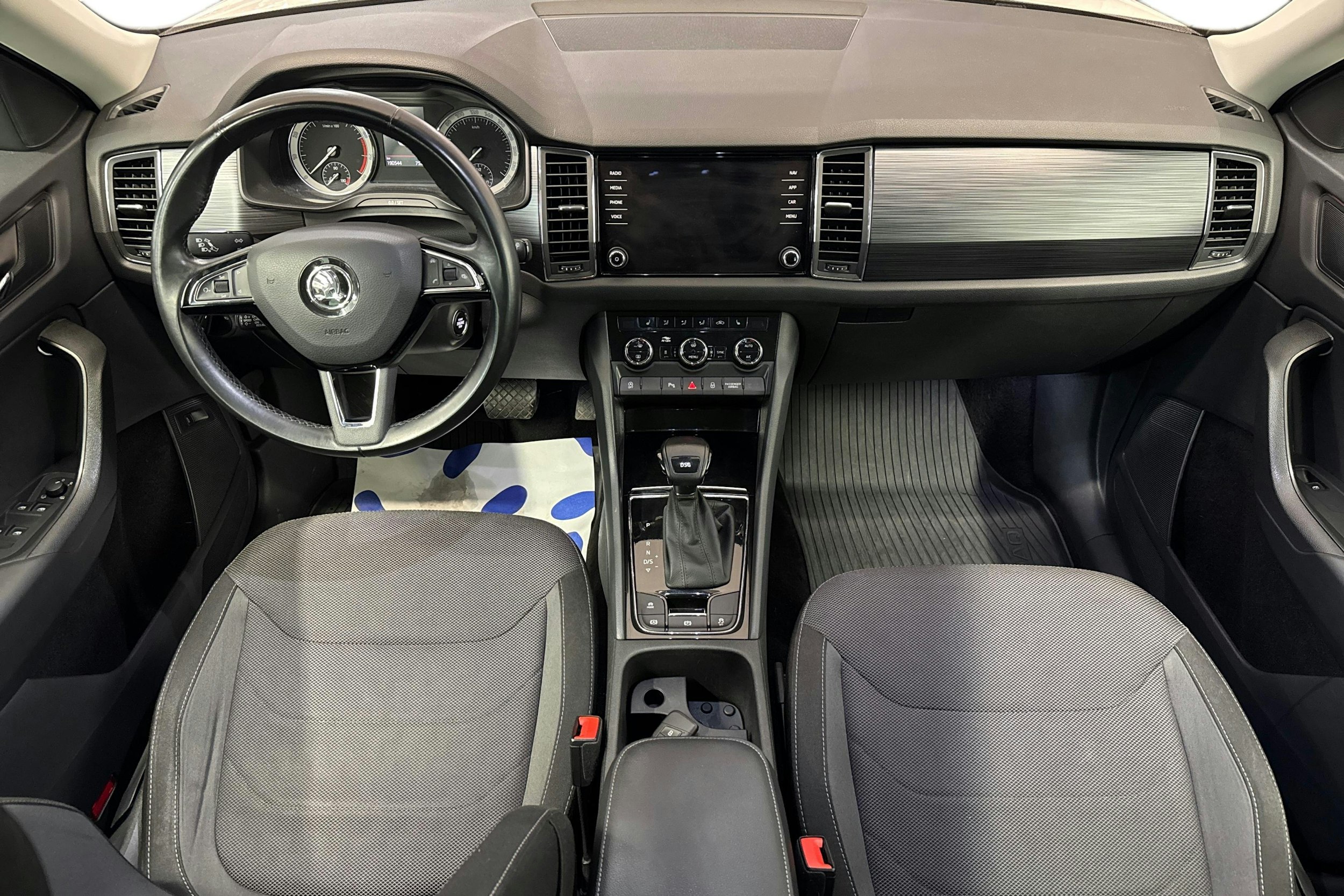 valkoinen Skoda Kodiaq 2018 kuva 9.