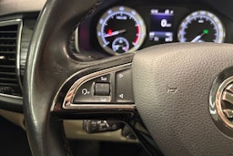 harmaa Skoda Kodiaq 2018 kuva 16.