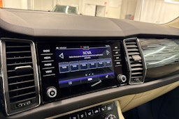 harmaa Skoda Kodiaq 2018 kuva 19.