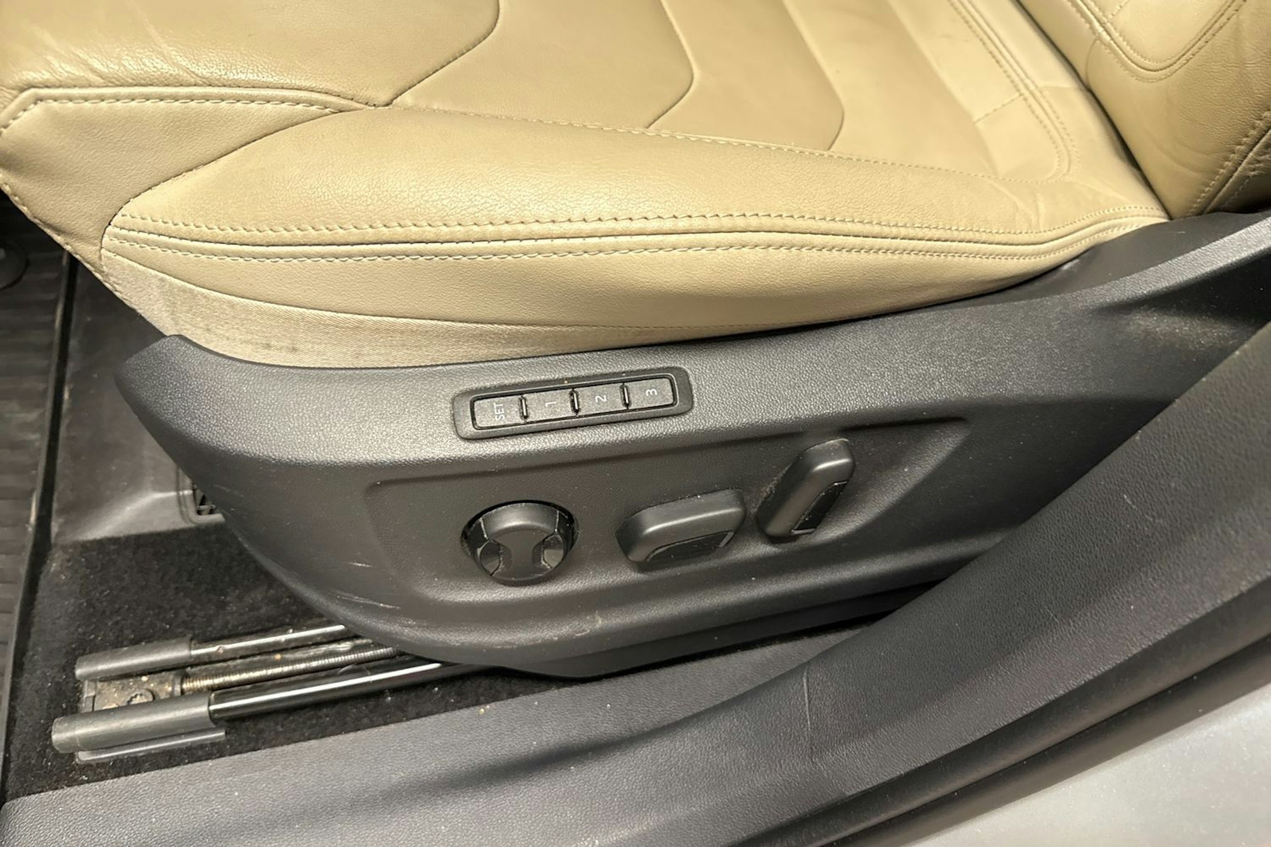 harmaa Skoda Kodiaq 2018 kuva 28.