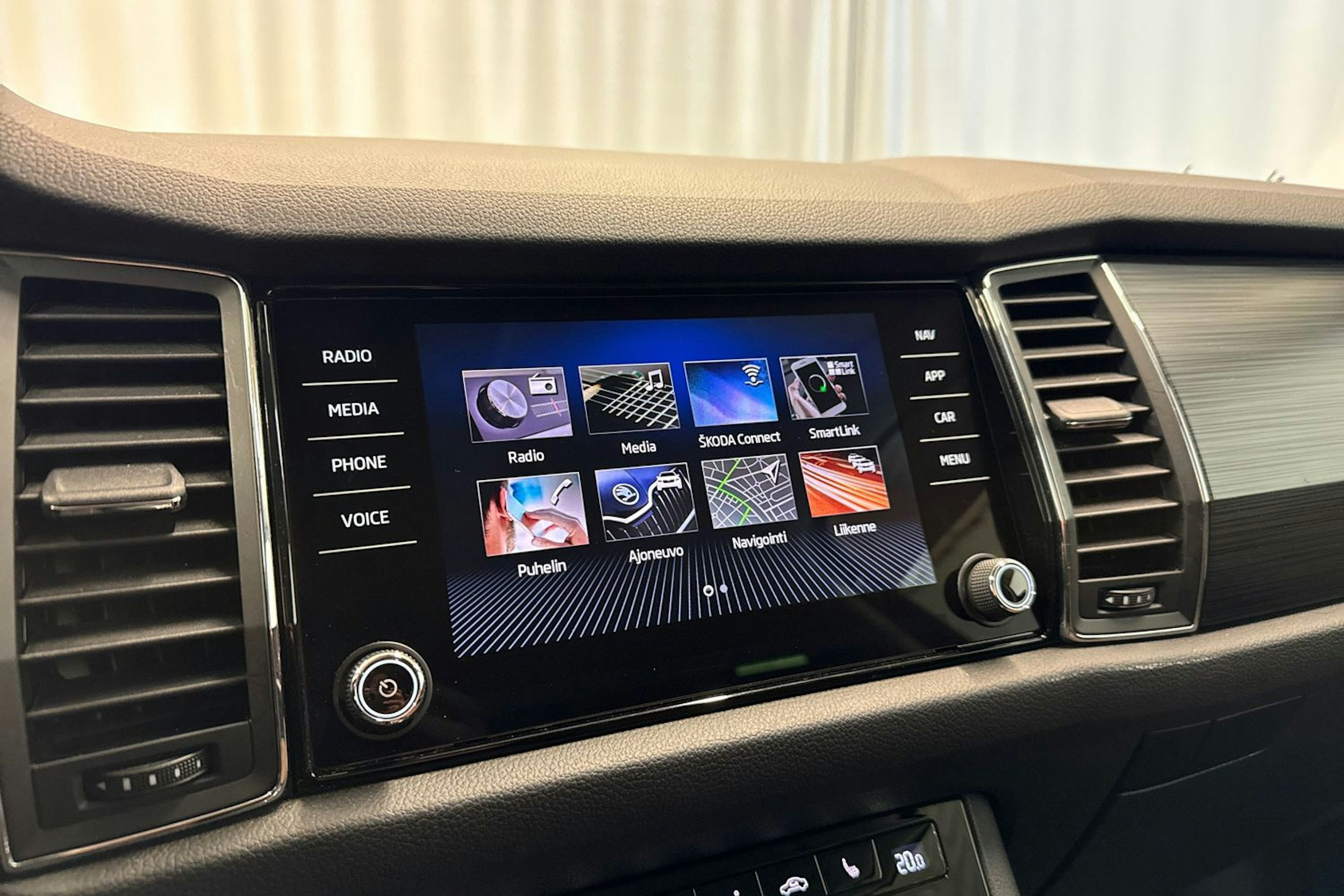 sininen Skoda Kodiaq 2018 kuva 22.