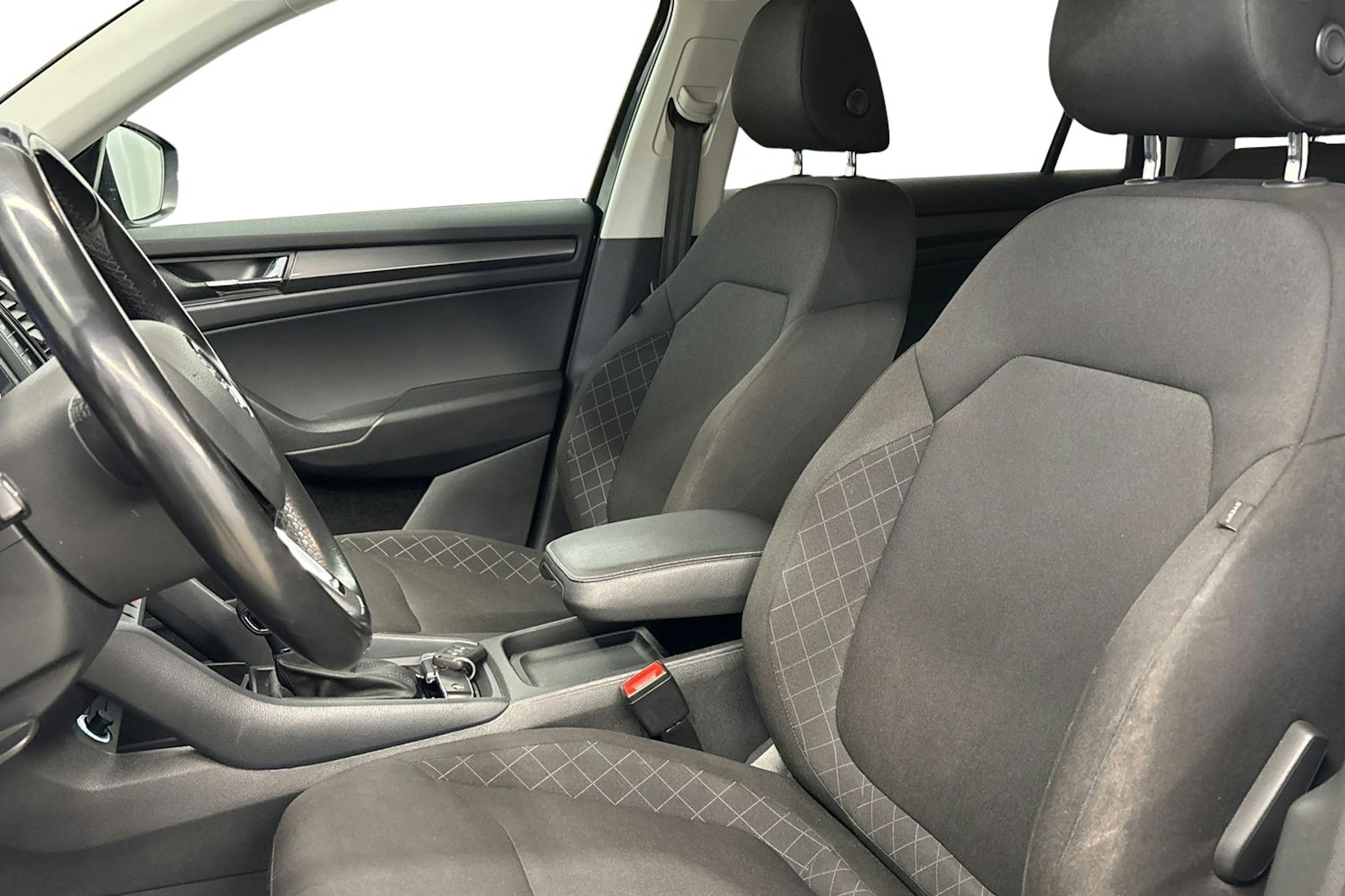 musta Skoda Kodiaq 2018 kuva 7.