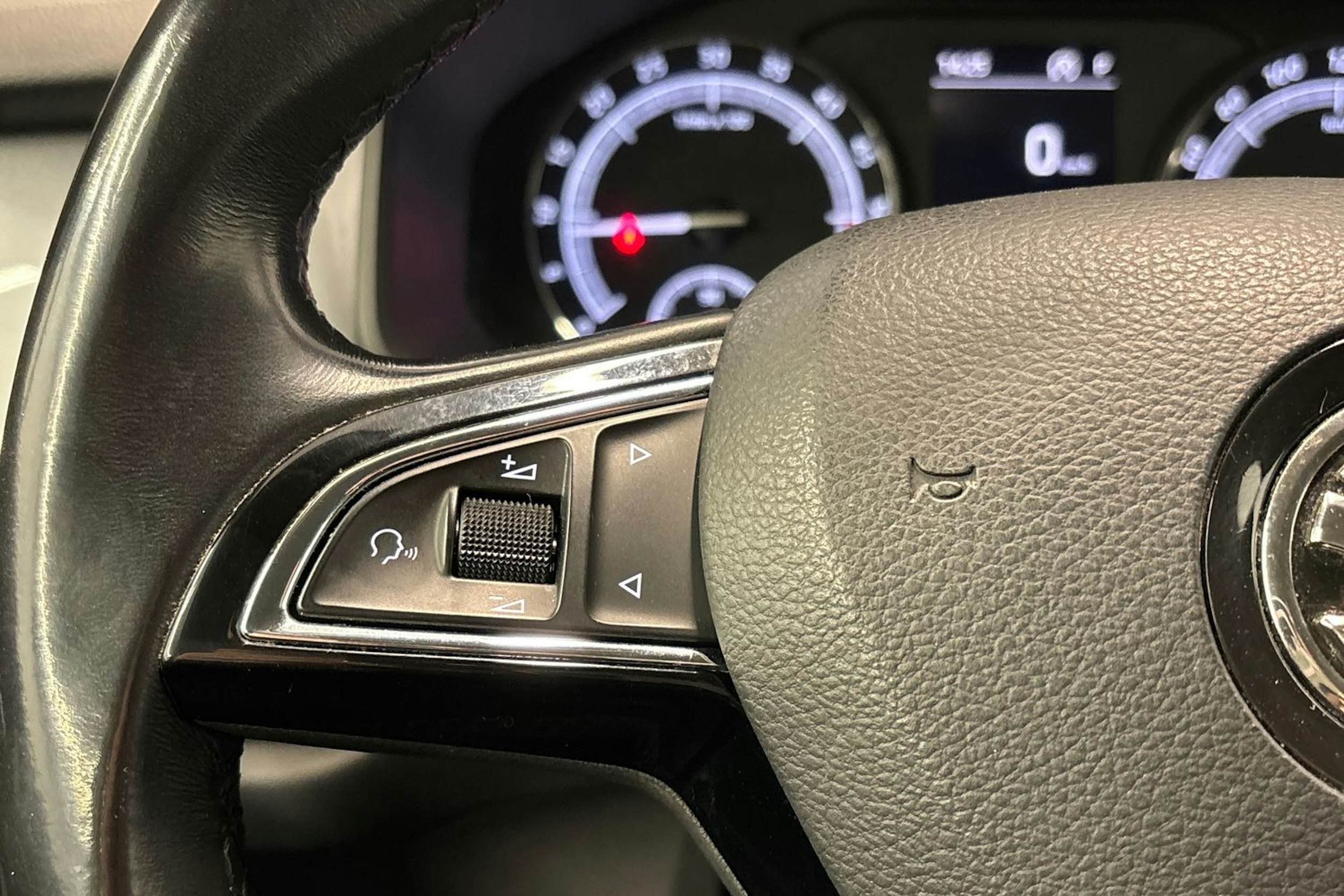 musta Skoda Kodiaq 2018 kuva 14.