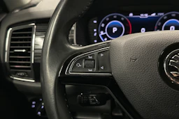 musta Skoda Kodiaq 2019 kuva 15.