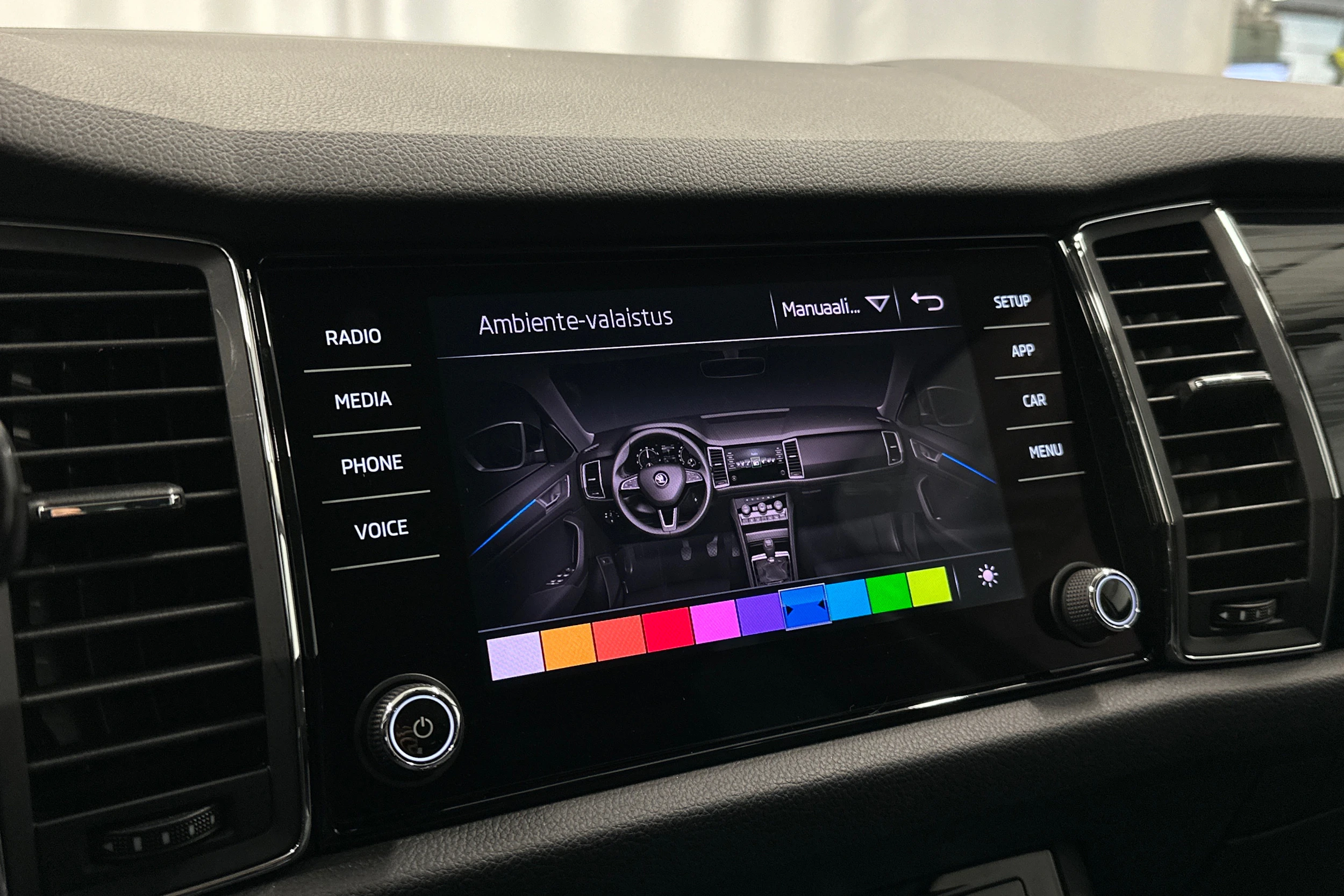musta Skoda Kodiaq 2019 kuva 22.