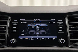 valkoinen Skoda Kodiaq 2019 kuva 18.