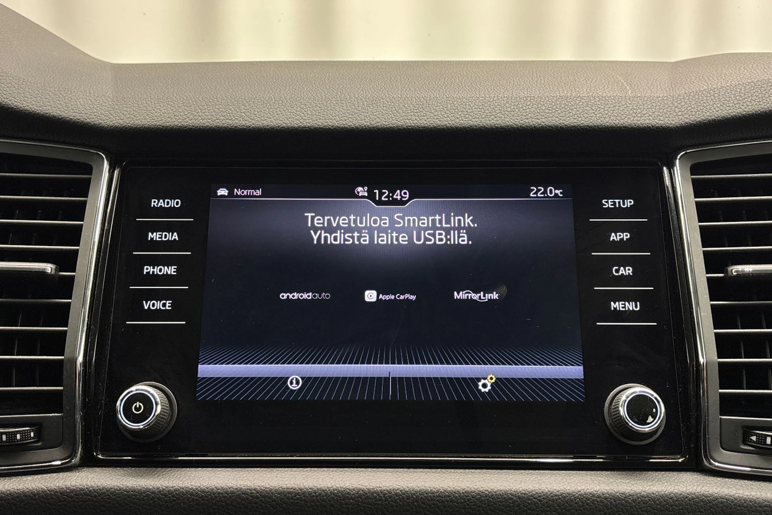 valkoinen Skoda Kodiaq 2019 kuva 20.