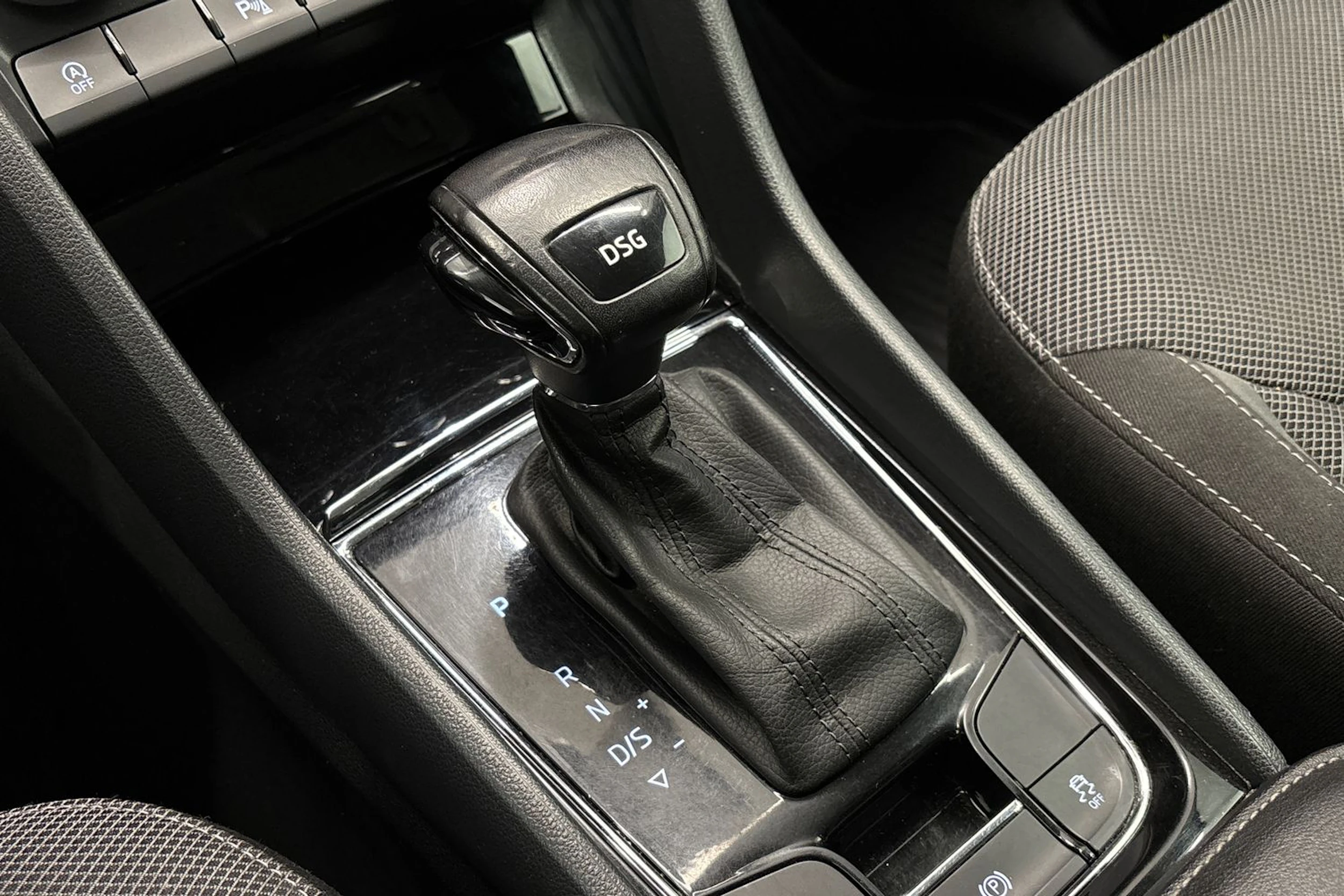 valkoinen Skoda Kodiaq 2019 kuva 21.