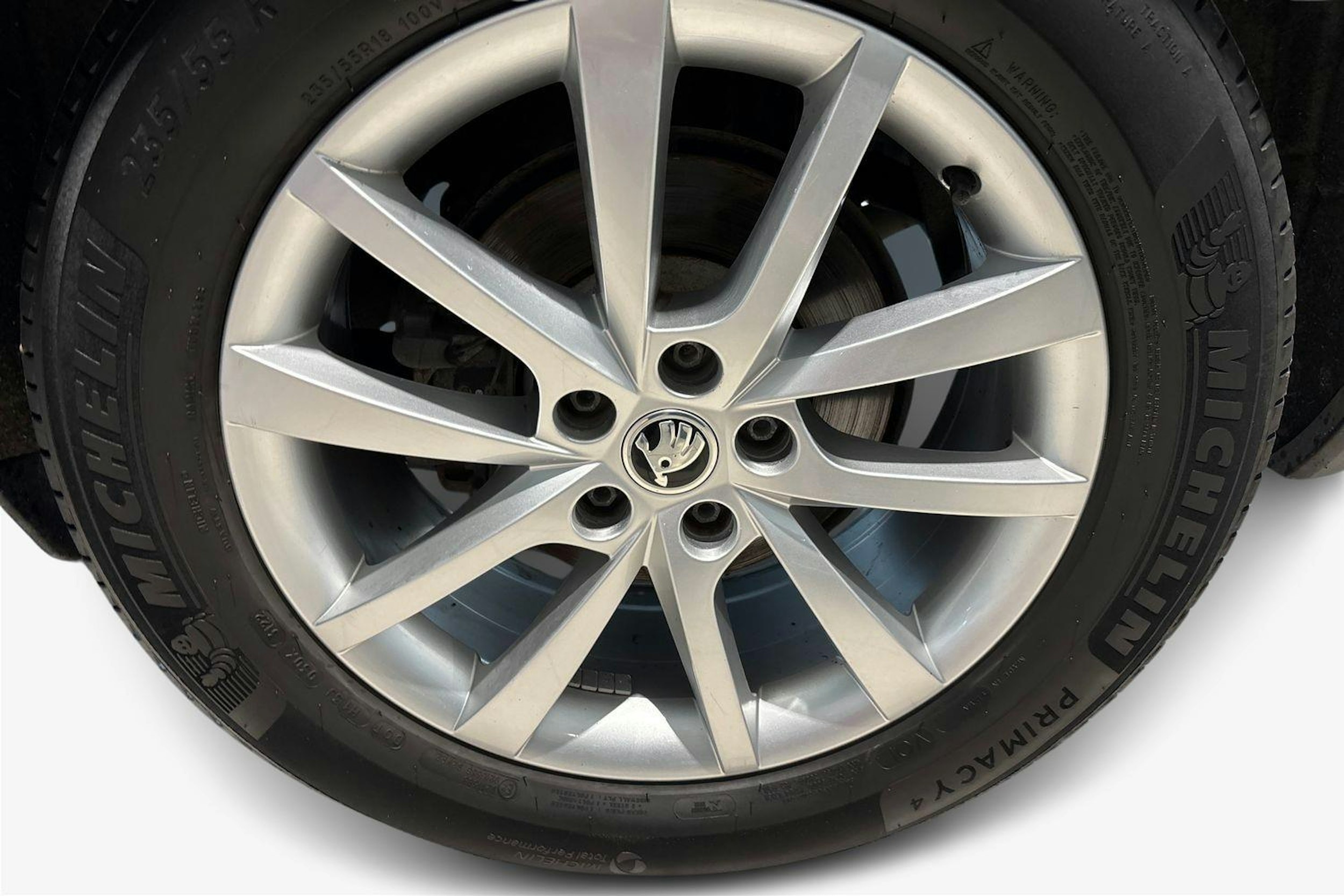 Harmaa Skoda KODIAQ 2019 kuva 9.
