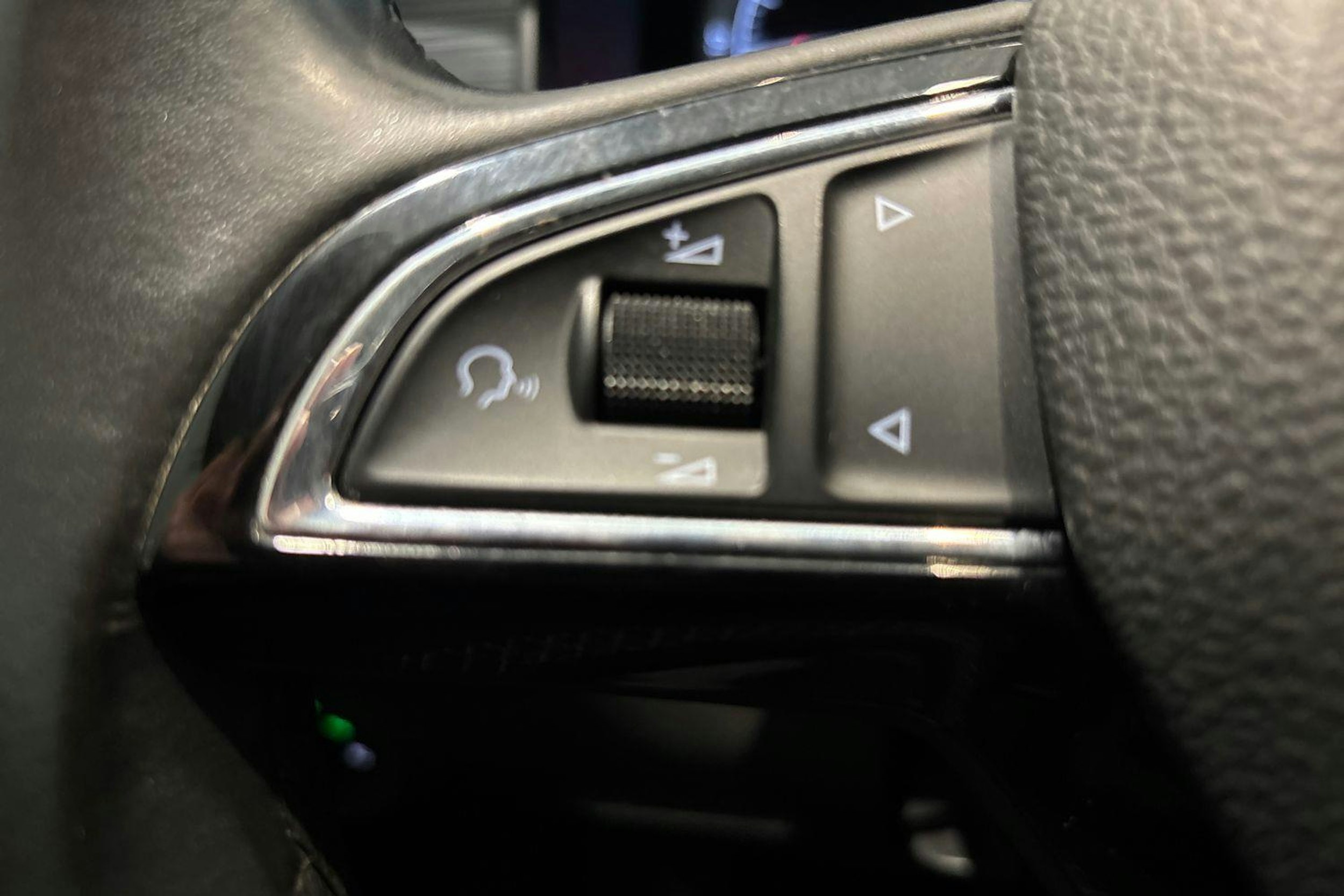 Harmaa Skoda KODIAQ 2019 kuva 14.