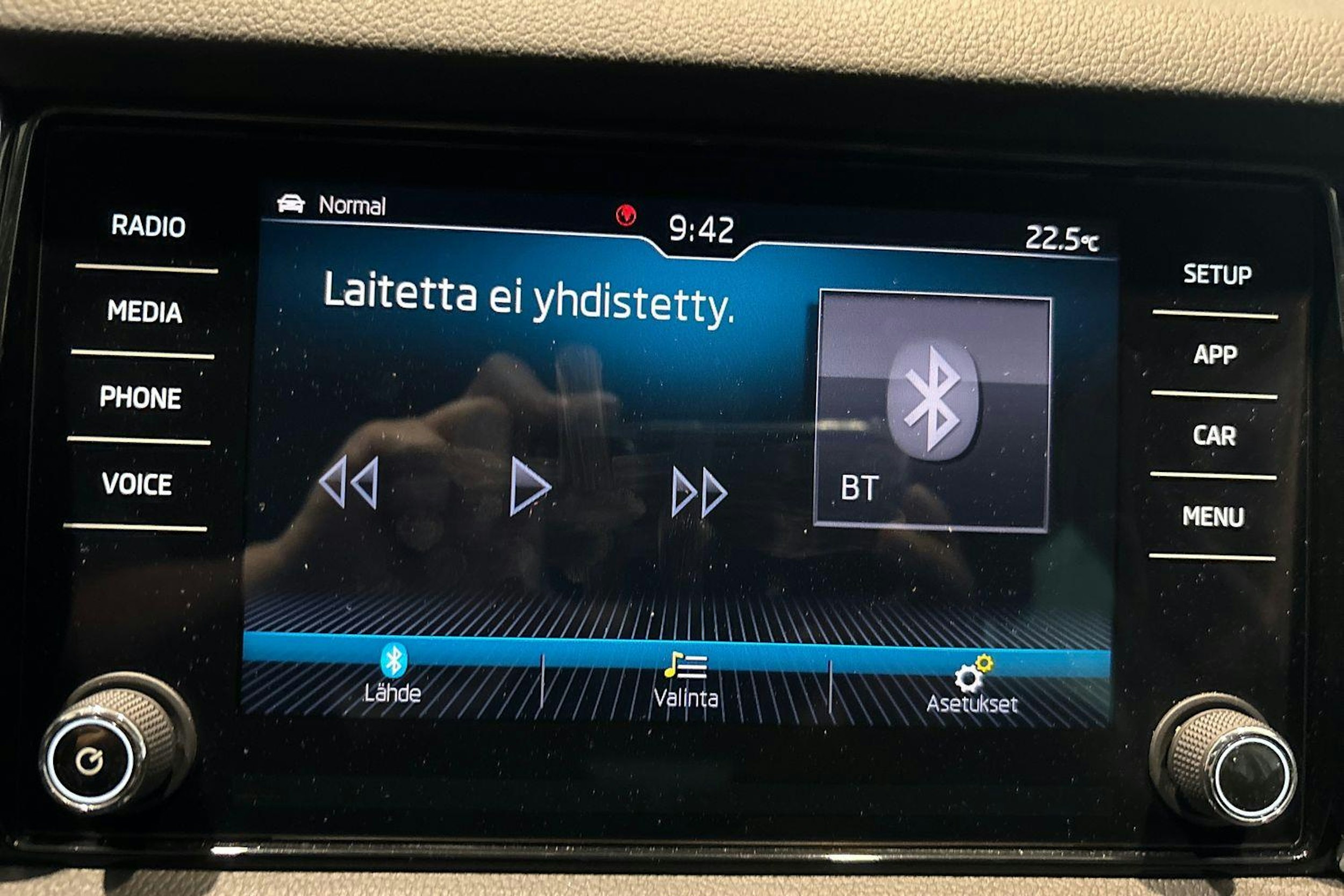 Harmaa Skoda KODIAQ 2019 kuva 22.