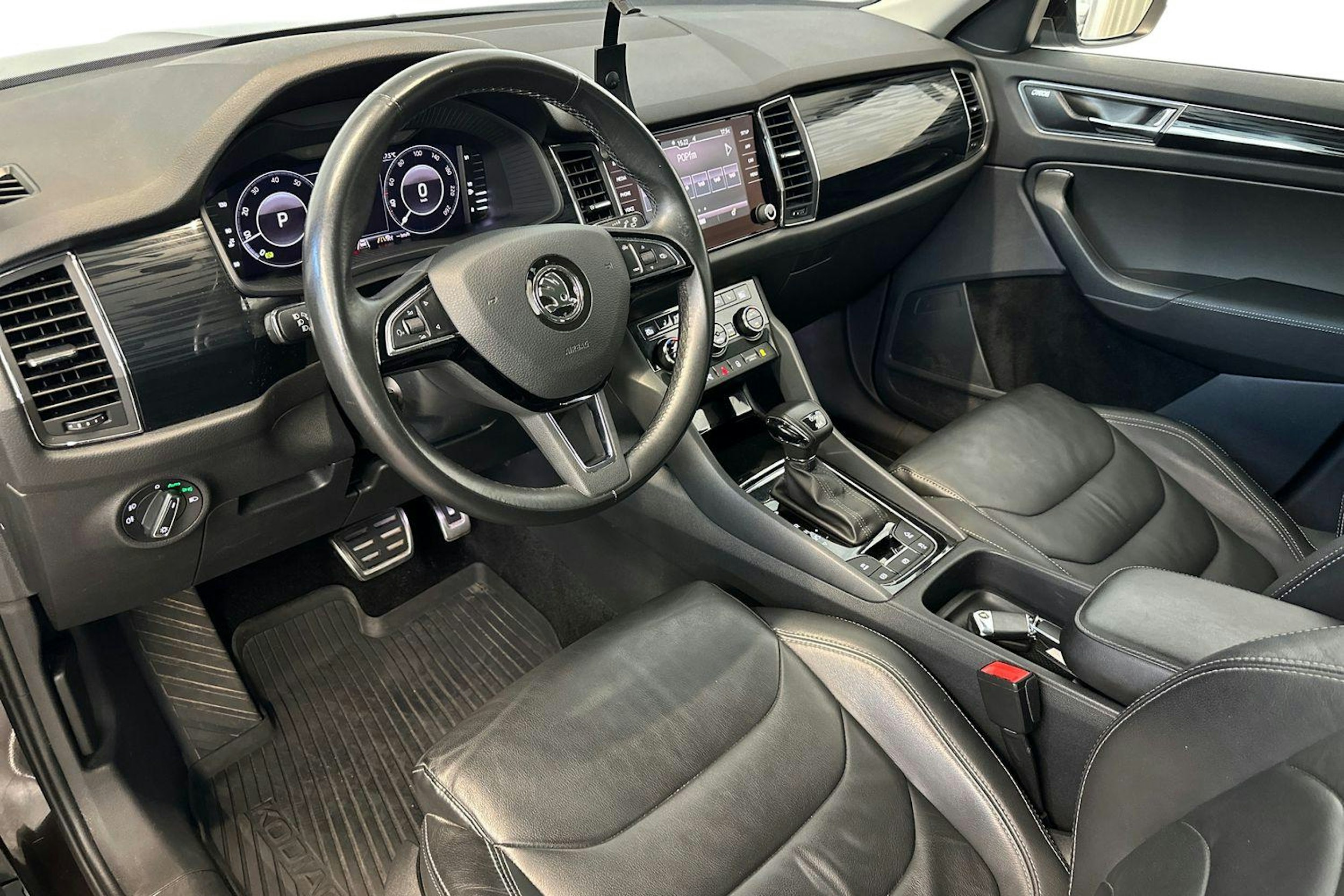 ruskea (beige) Skoda Kodiaq 2019 kuva 6.