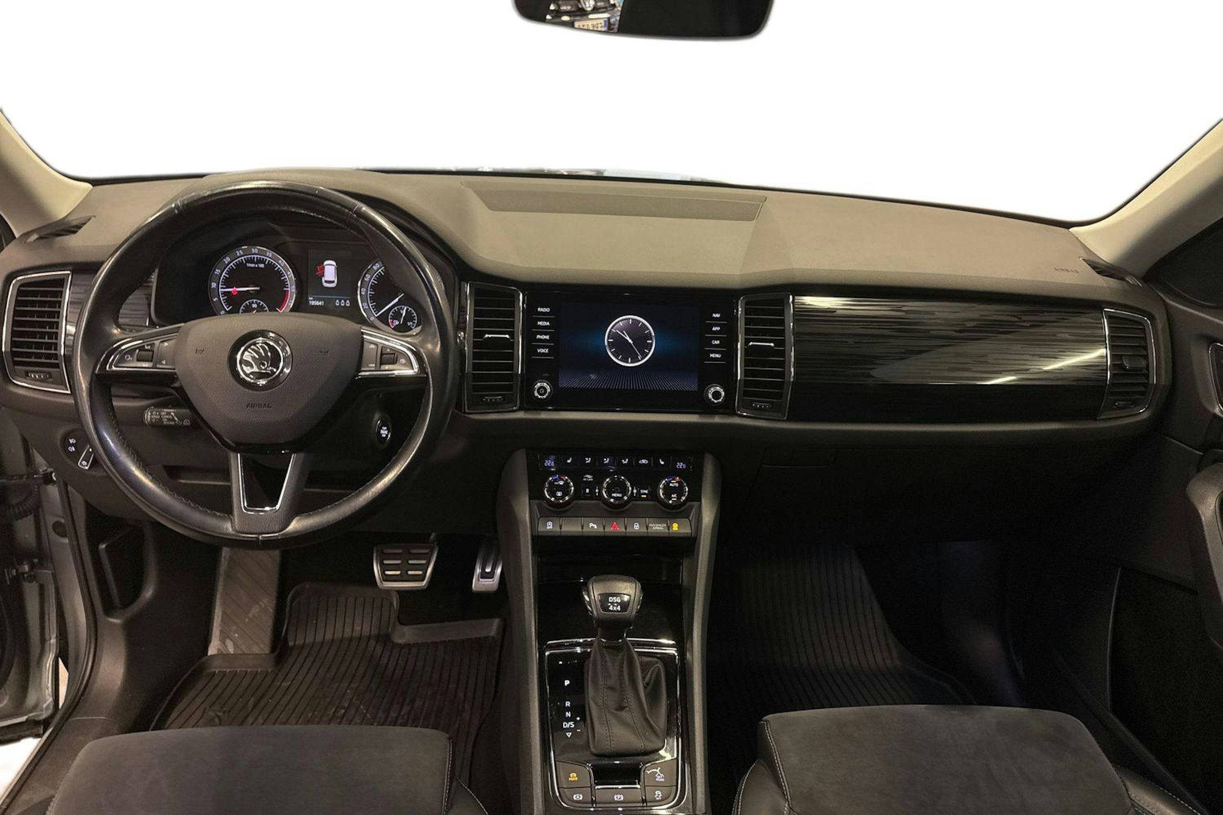 harmaa Skoda Kodiaq 2019 kuva 9.