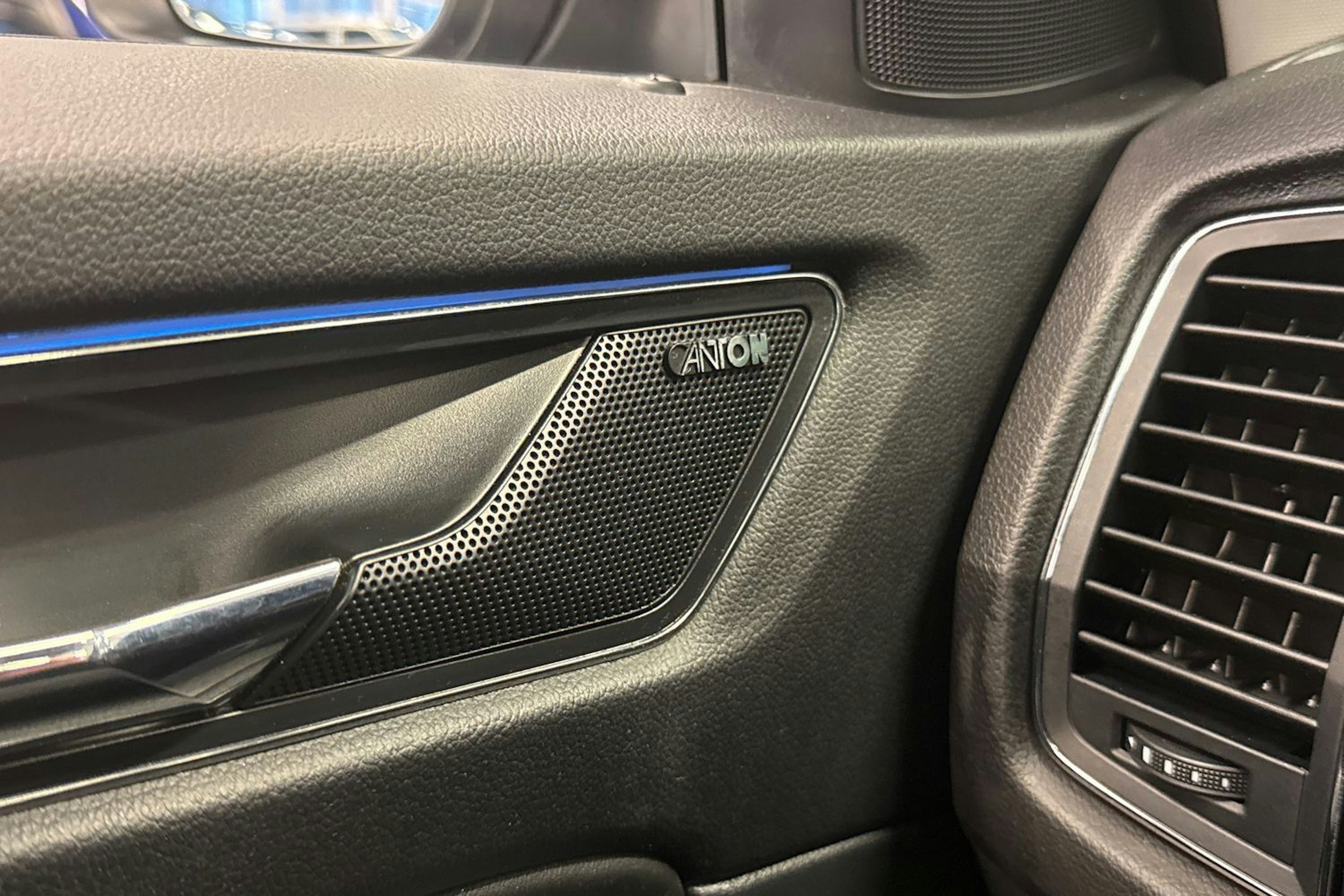 harmaa Skoda Kodiaq 2019 kuva 23.