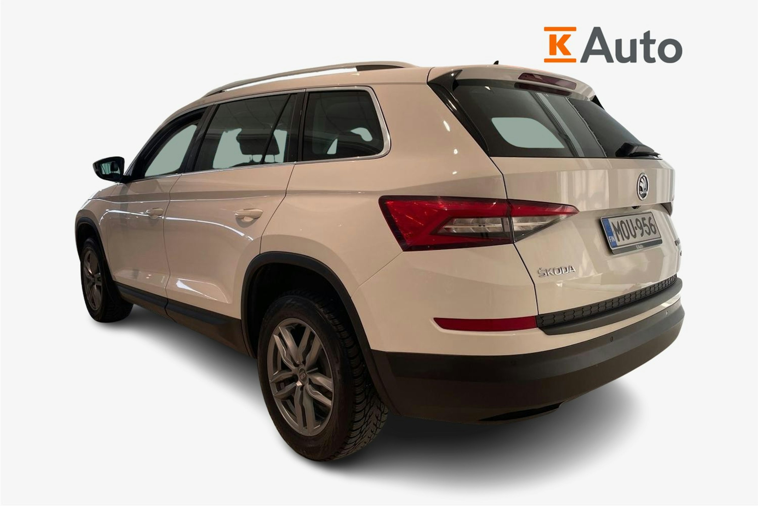 Valkoinen Skoda KODIAQ 2019 kuva 2.