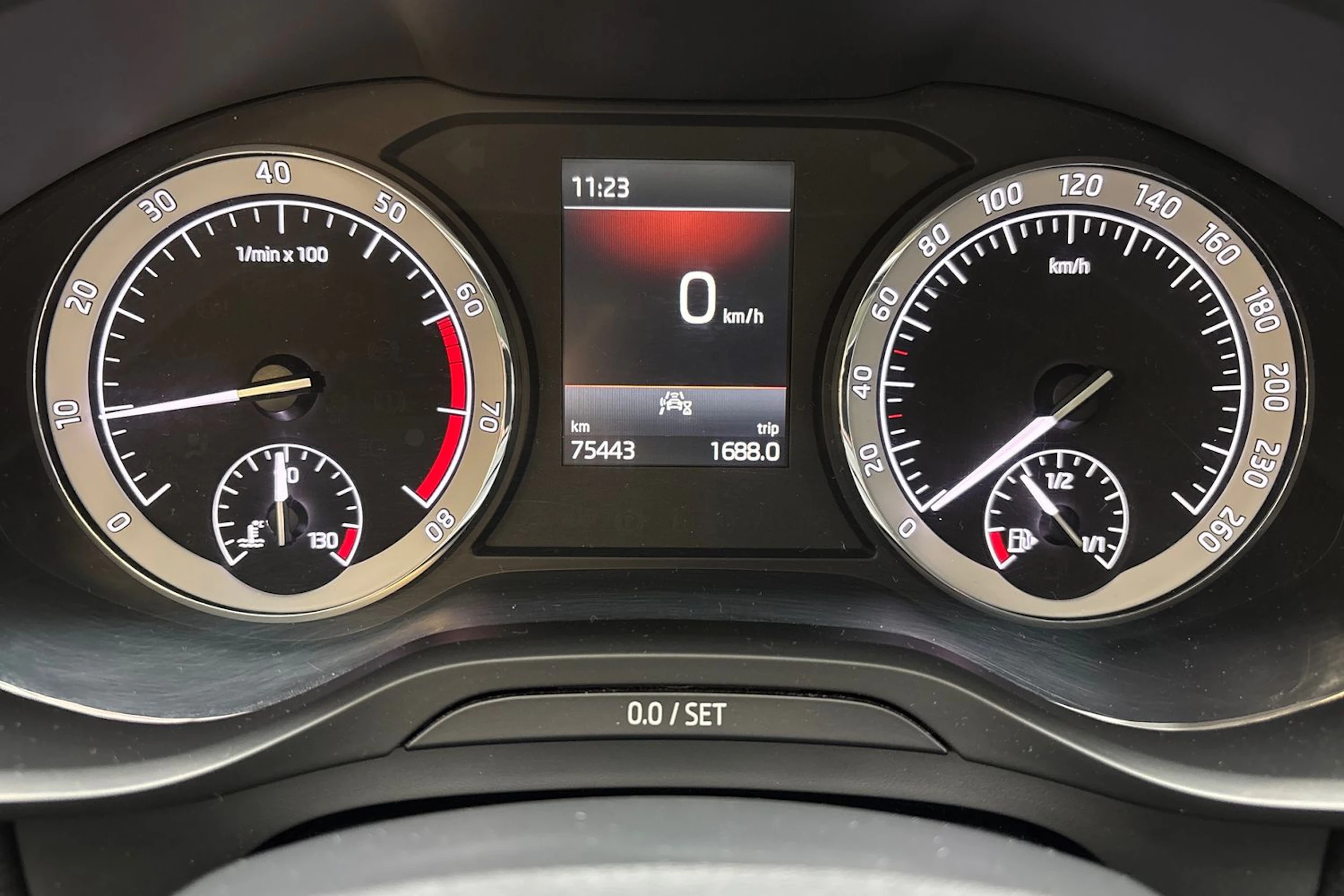 harmaa Skoda Kodiaq 2019 kuva 25.