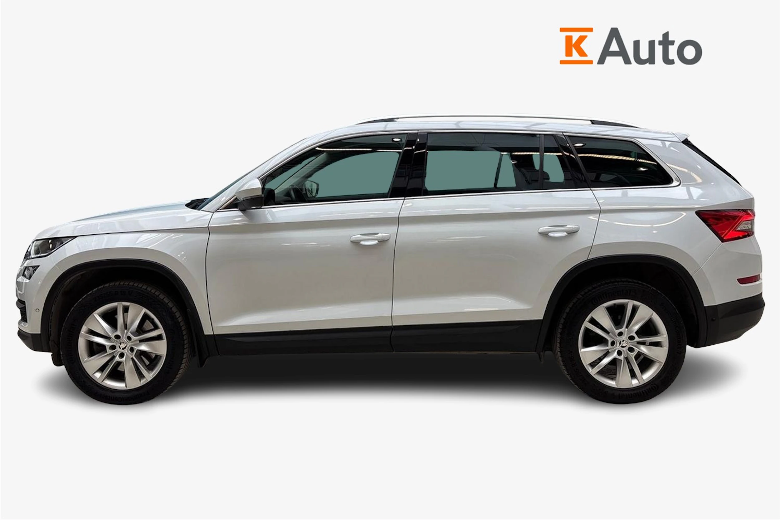 valkoinen Skoda Kodiaq 2019 kuva 5.