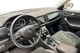 valkoinen Skoda Kodiaq 2019 kuva 6.