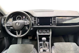 valkoinen Skoda Kodiaq 2019 kuva 7.