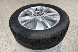 valkoinen Skoda Kodiaq 2019 kuva 11.