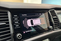 valkoinen Skoda Kodiaq 2019 kuva 25.
