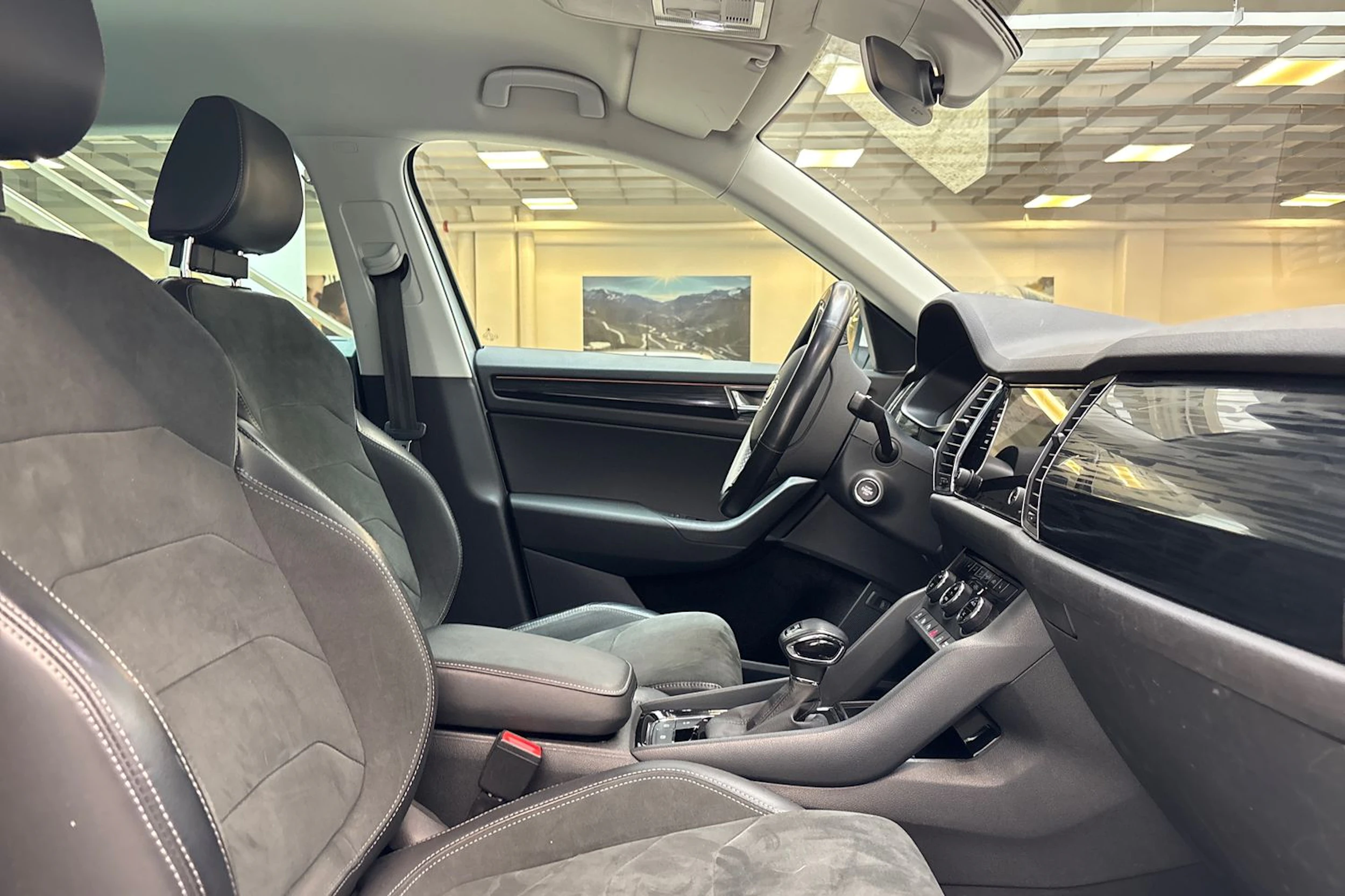 valkoinen Skoda Kodiaq 2019 kuva 27.
