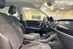 valkoinen Skoda Kodiaq 2019 kuva 27.