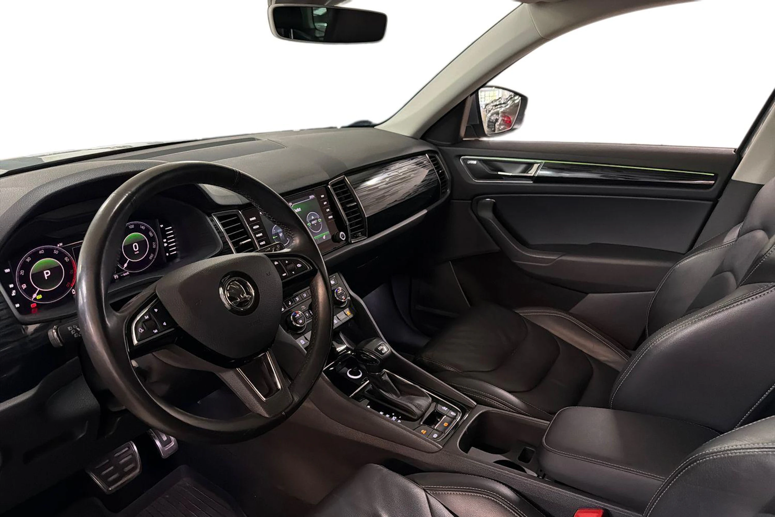 harmaa Skoda Kodiaq 2019 kuva 3.