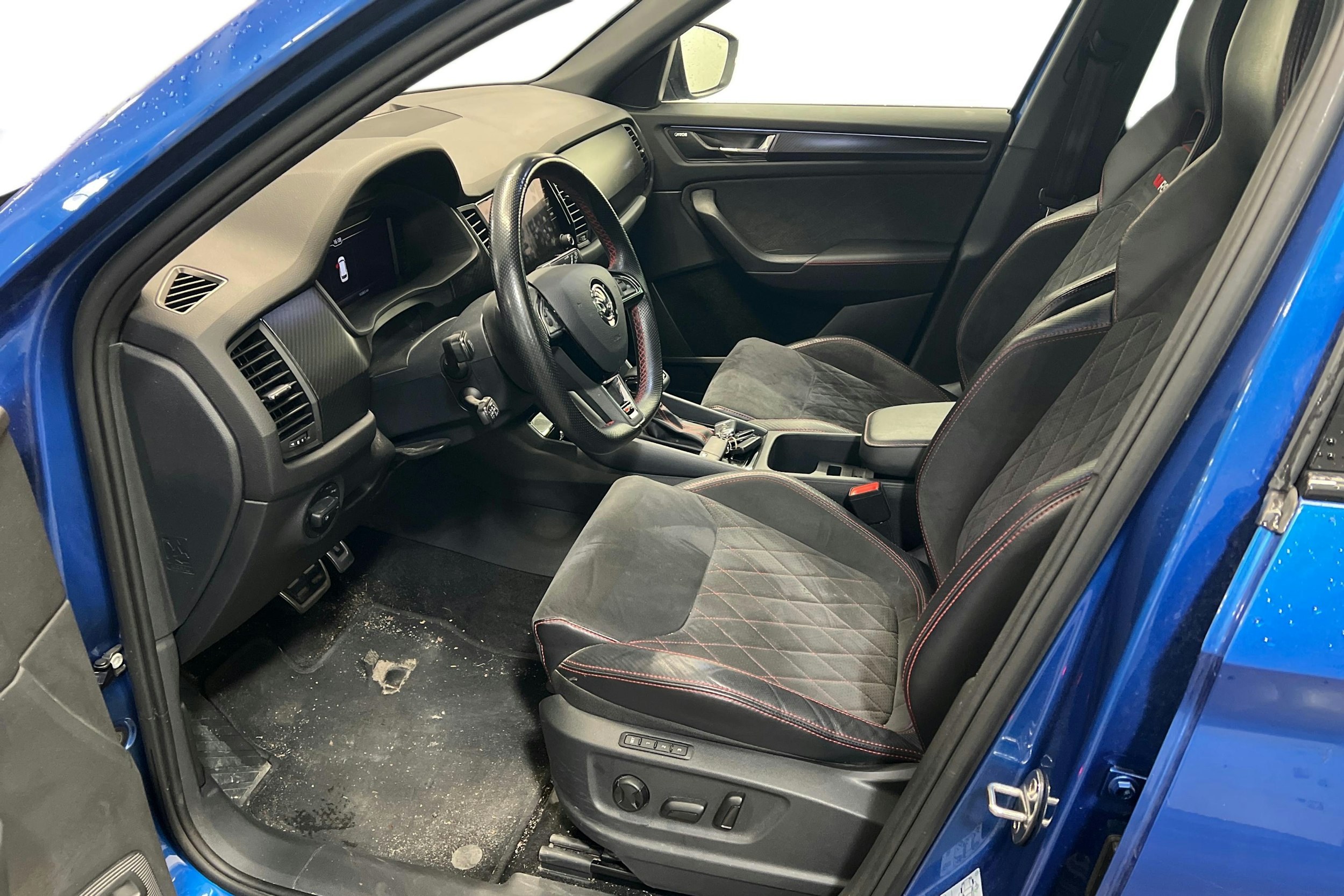 Sininen Skoda KODIAQ 2019 kuva 3.