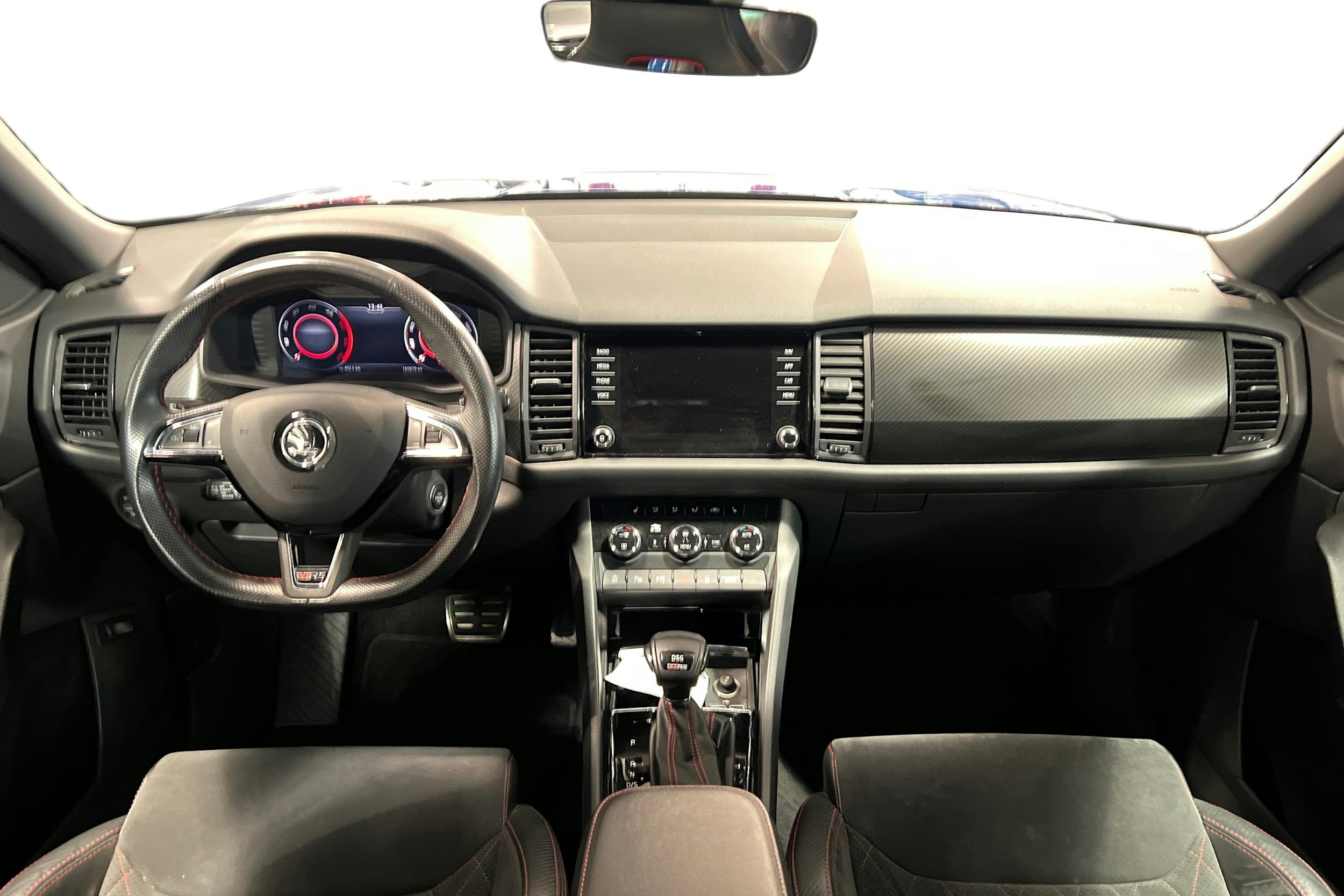 Sininen Skoda KODIAQ 2019 kuva 9.