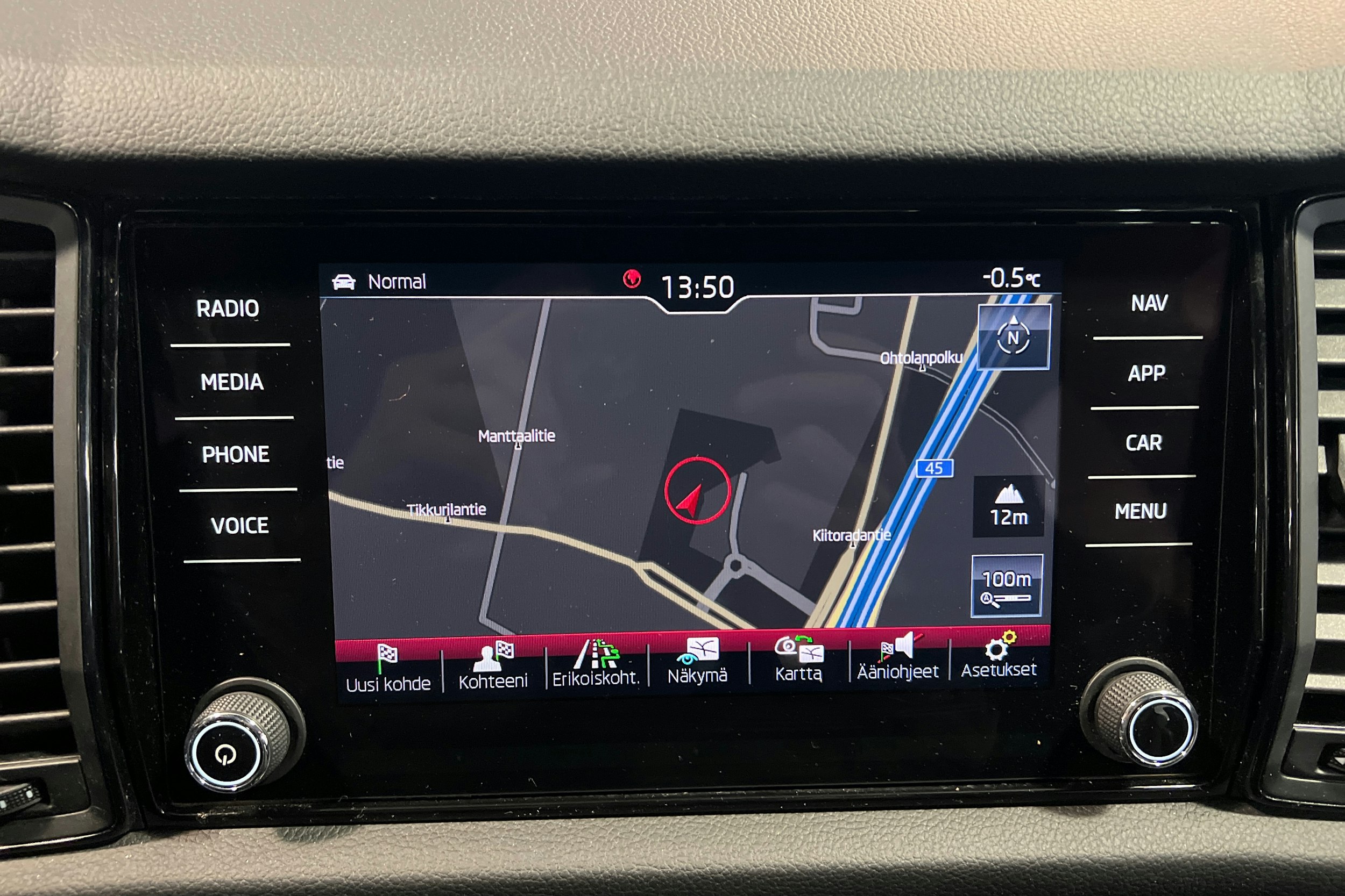 Sininen Skoda KODIAQ 2019 kuva 28.