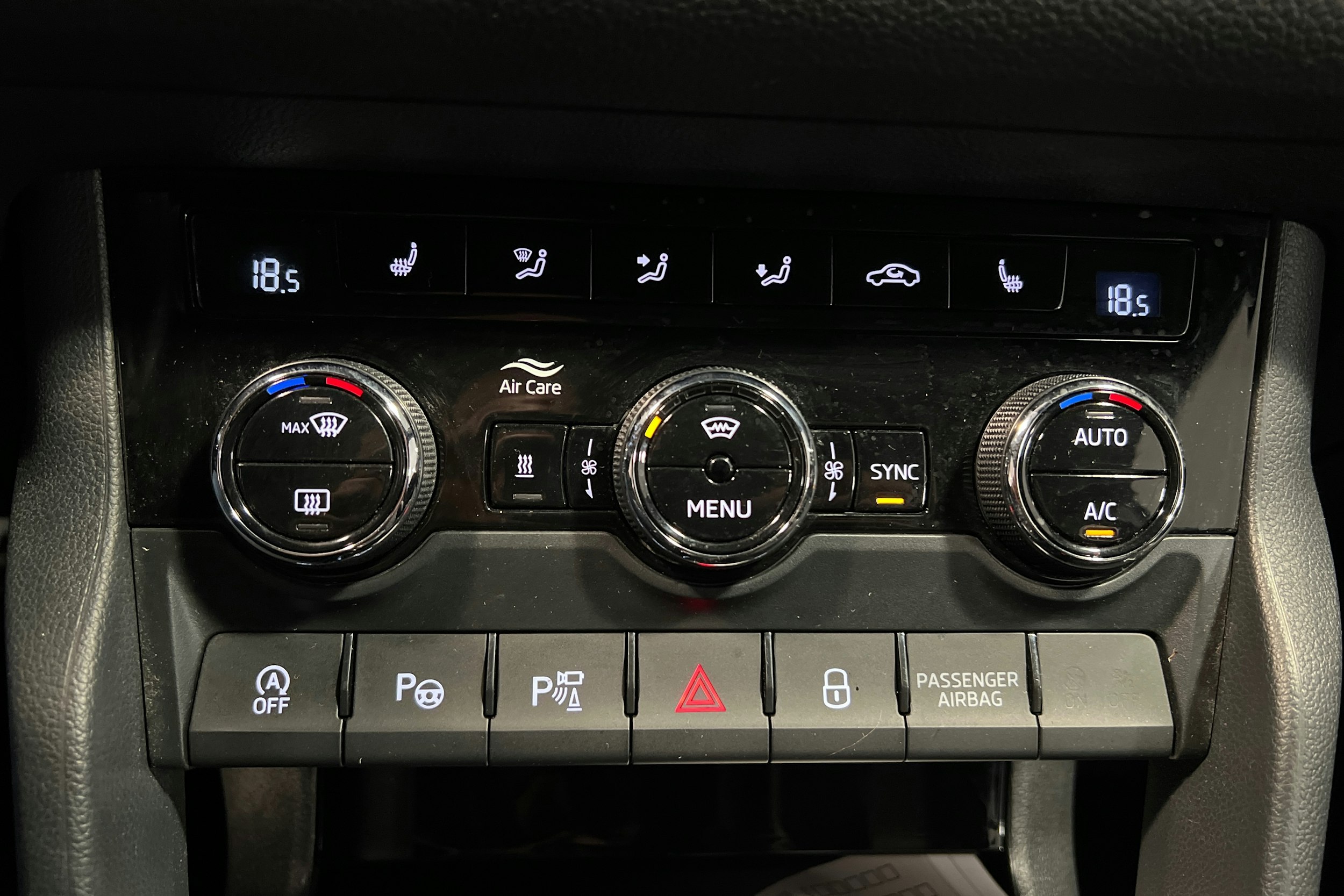 Sininen Skoda KODIAQ 2019 kuva 35.