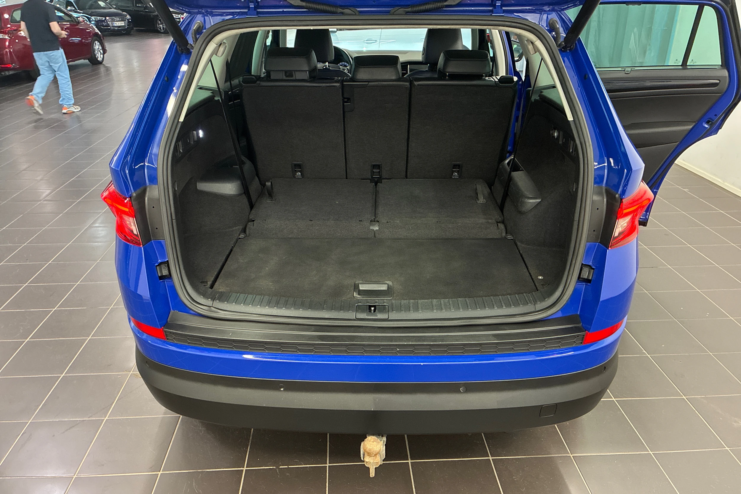 Sininen Skoda KODIAQ 2019 kuva 16.