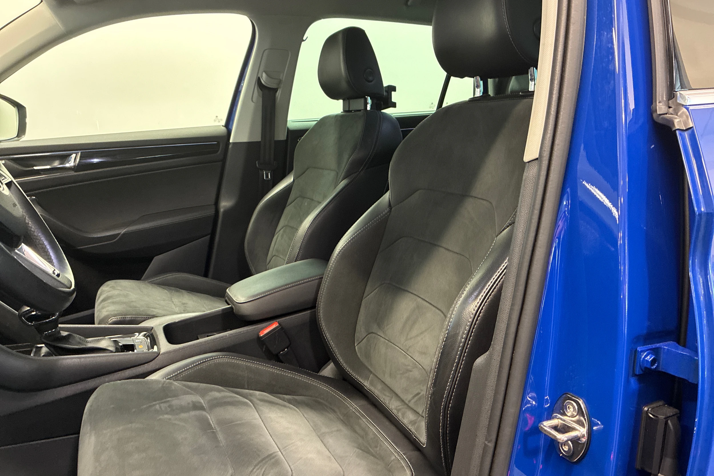 Sininen Skoda KODIAQ 2019 kuva 21.