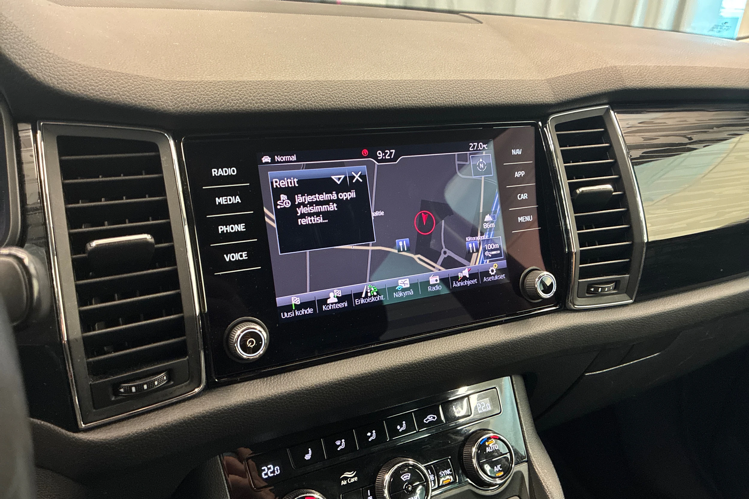 Sininen Skoda KODIAQ 2019 kuva 25.