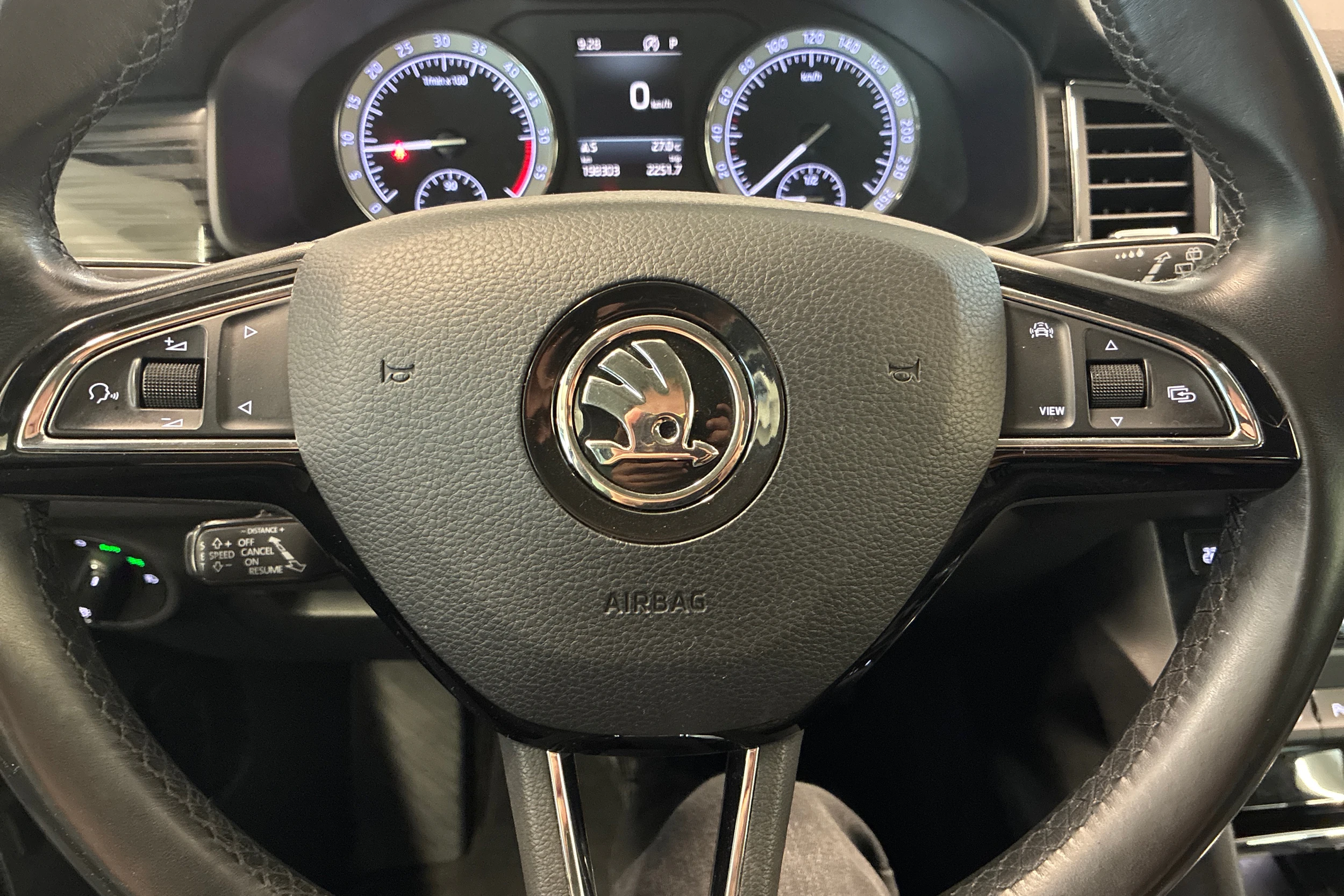 Sininen Skoda KODIAQ 2019 kuva 27.